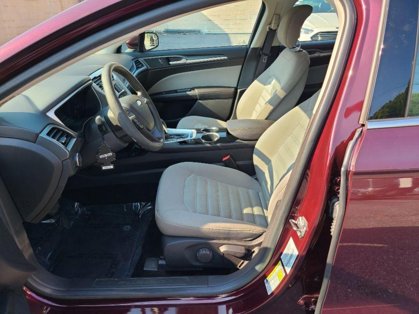 2013 MAROON FORD FUSION S (3FA6P0G76DR) with an 2.5L engine, Automatic transmission, located at 117 North Cameron Street, Harrisburg, PA, 17101, (717) 963-8962, 40.267021, -76.875351 - Photo#12