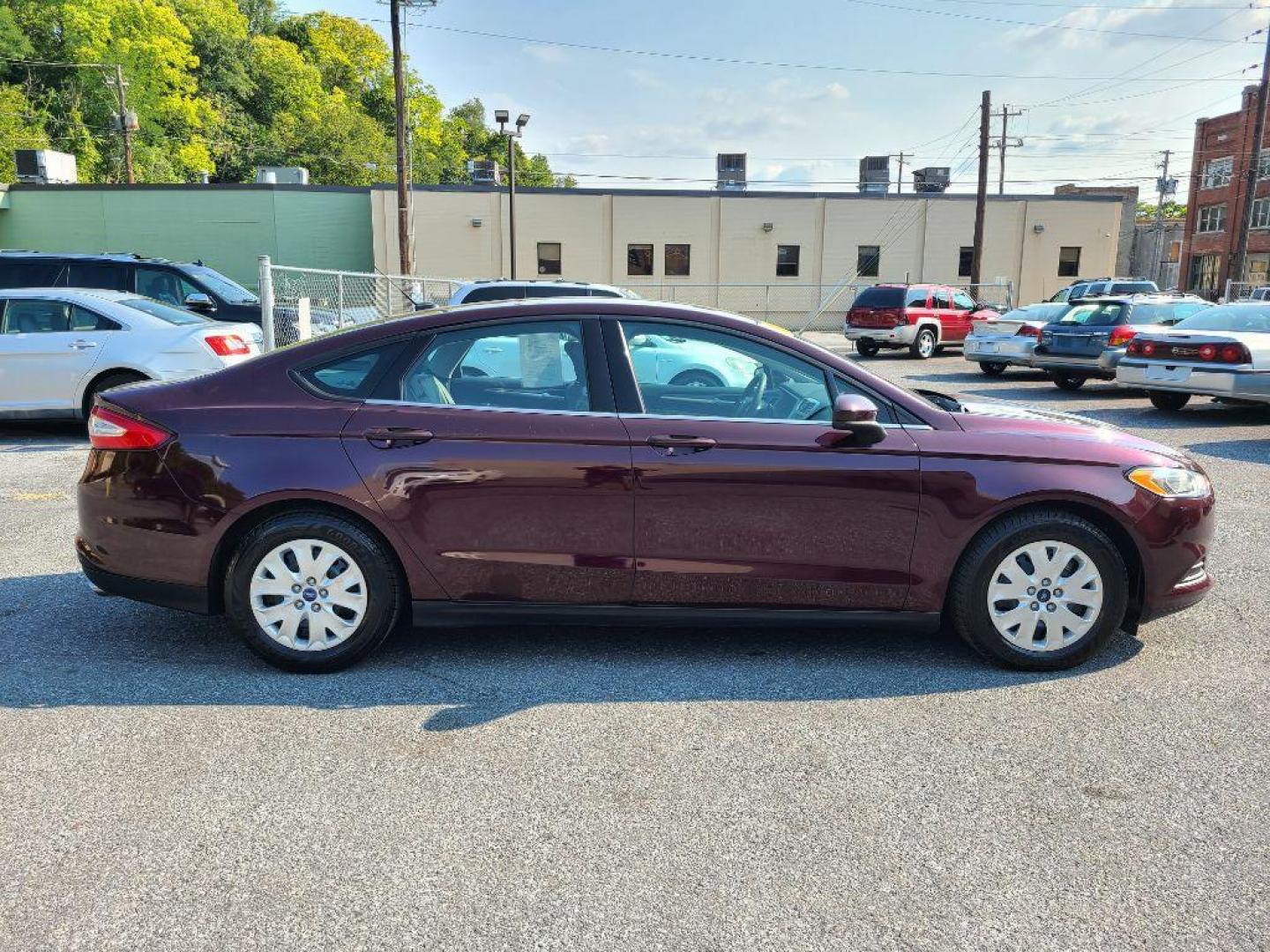 2013 MAROON FORD FUSION S (3FA6P0G76DR) with an 2.5L engine, Automatic transmission, located at 117 North Cameron Street, Harrisburg, PA, 17101, (717) 963-8962, 40.267021, -76.875351 - Photo#5