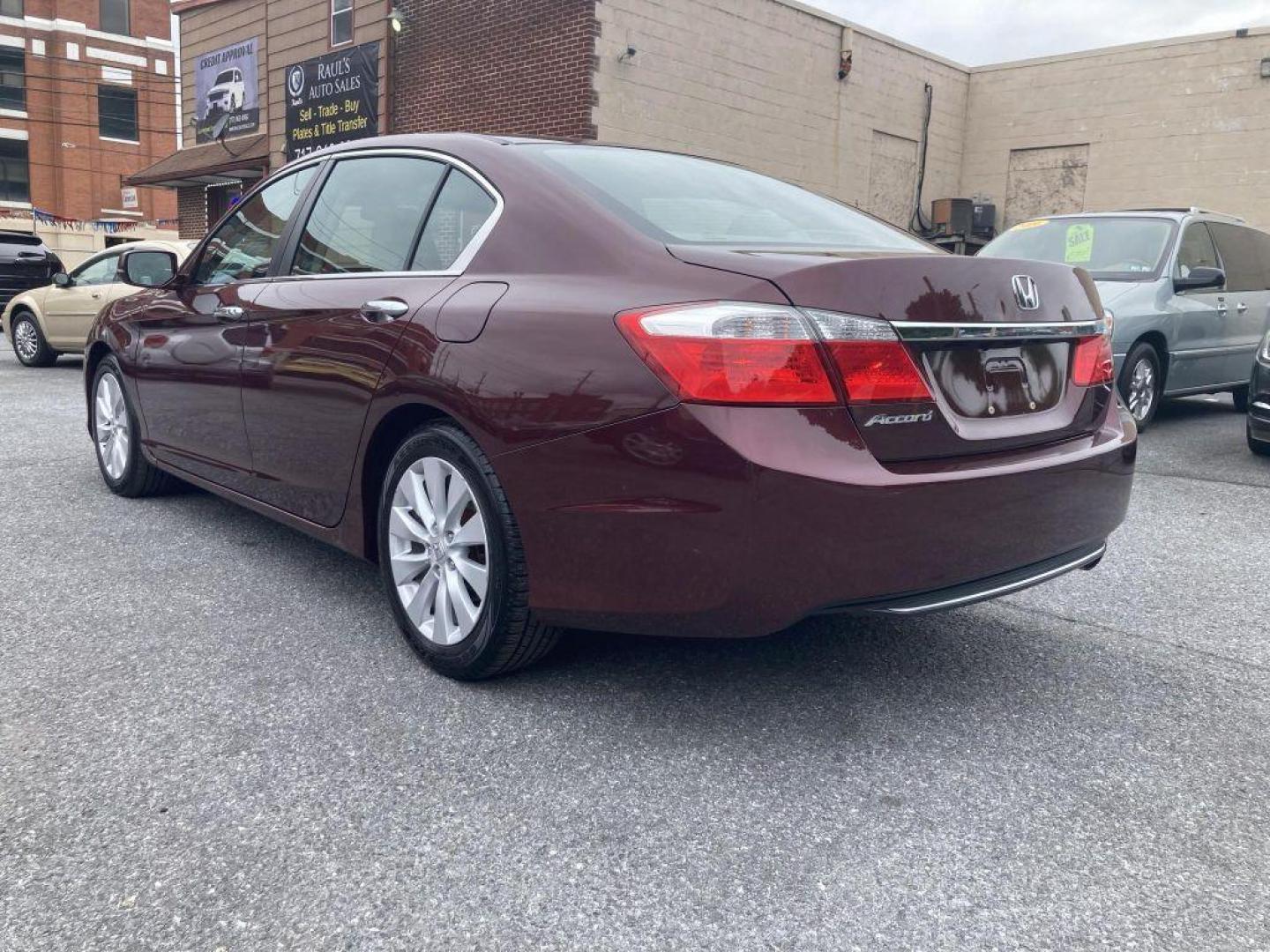 2013 BURG HONDA ACCORD EX (1HGCR2F75DA) with an 2.4L engine, Continuously Variable transmission, located at 117 North Cameron Street, Harrisburg, PA, 17101, (717) 963-8962, 40.267021, -76.875351 - WE FINANCE!!! Good Credit/ Bad Credit/ No Credit - ALL Trade-Ins Welcomed!!! ***Guaranteed Credit Approval*** APPLY ONLINE or CALL us TODAY ;) Internet Prices and Marketplace Prices are SPECIAL discounted ***CASH DEALS*** Retail Prices are higher. Please call us to discuss your cash and finan - Photo#2