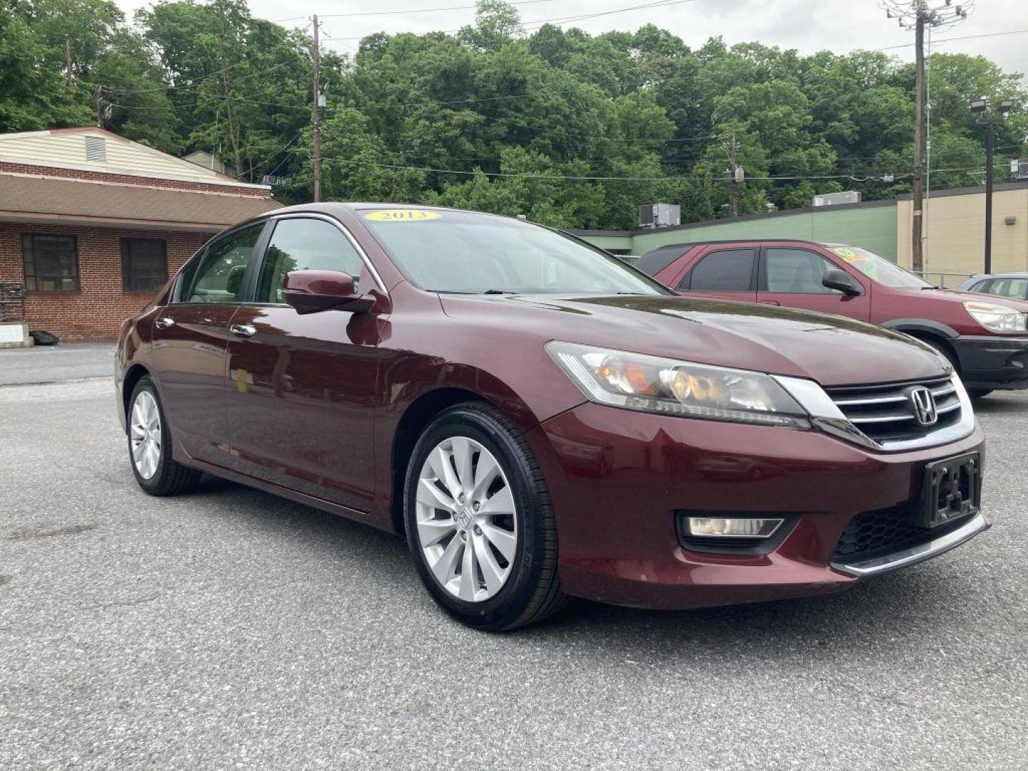 2013 BURG HONDA ACCORD EX (1HGCR2F75DA) with an 2.4L engine, Continuously Variable transmission, located at 117 North Cameron Street, Harrisburg, PA, 17101, (717) 963-8962, 40.267021, -76.875351 - WE FINANCE!!! Good Credit/ Bad Credit/ No Credit - ALL Trade-Ins Welcomed!!! ***Guaranteed Credit Approval*** APPLY ONLINE or CALL us TODAY ;) Internet Prices and Marketplace Prices are SPECIAL discounted ***CASH DEALS*** Retail Prices are higher. Please call us to discuss your cash and finan - Photo#6