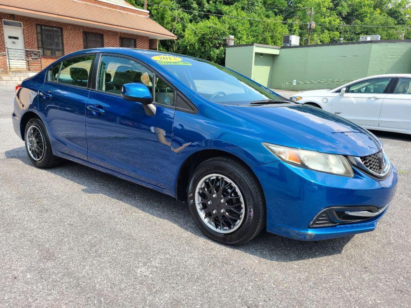 2013 BLUE HONDA CIVIC LX (19XFB2F5XDE) with an 1.8L engine, Automatic transmission, located at 7981 Paxton Street, Harrisburg, PA, 17111, (717) 561-2926, 40.261490, -76.749229 - WE FINANCE!!! Good Credit/ Bad Credit/ No Credit - ALL Trade-Ins Welcomed!!! ***Guaranteed Credit Approval*** APPLY ONLINE or CALL us TODAY ;) Internet Prices and Marketplace Prices are SPECIAL discounted ***CASH DEALS*** Retail Prices are higher. Please call us to discuss your cash and finan - Photo#6