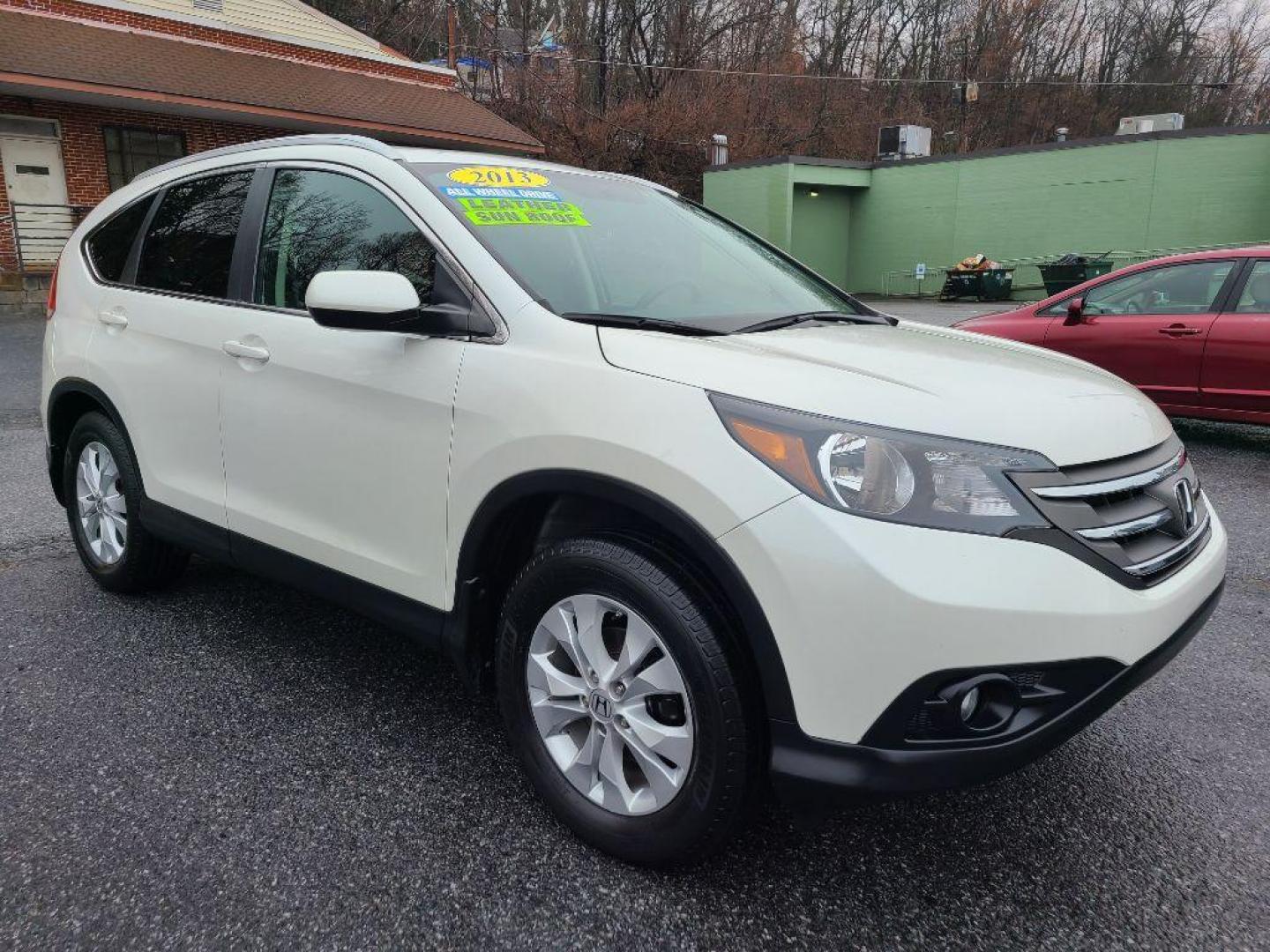 2013 WHITE HONDA CR-V EXL (5J6RM4H77DL) with an 2.4L engine, Automatic transmission, located at 117 North Cameron Street, Harrisburg, PA, 17101, (717) 963-8962, 40.267021, -76.875351 - WE FINANCE!!! Good Credit/ Bad Credit/ No Credit - ALL Trade-Ins Welcomed!!! ***Guaranteed Credit Approval*** APPLY ONLINE or CALL us TODAY ;) Internet Prices and Marketplace Prices are SPECIAL discounted ***CASH DEALS*** Retail Prices are higher. Please call us to discuss your cash and finan - Photo#6