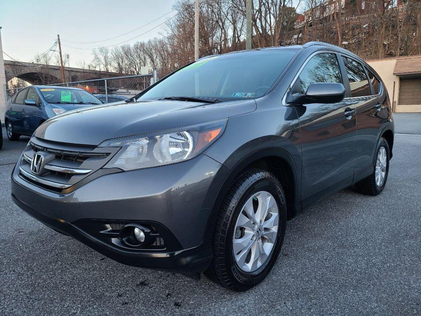 2013 GRAY HONDA CR-V EXL (2HKRM4H77DH) with an 2.4L engine, Automatic transmission, located at 7981 Paxton Street, Harrisburg, PA, 17111, (717) 561-2926, 40.261490, -76.749229 - WE FINANCE!!! Good Credit/ Bad Credit/ No Credit - ALL Trade-Ins Welcomed!!! ***Guaranteed Credit Approval*** APPLY ONLINE or CALL us TODAY ;) Internet Prices and Marketplace Prices are SPECIAL discounted ***CASH DEALS*** Retail Prices are higher. Please call us to discuss your cash and finan - Photo#0