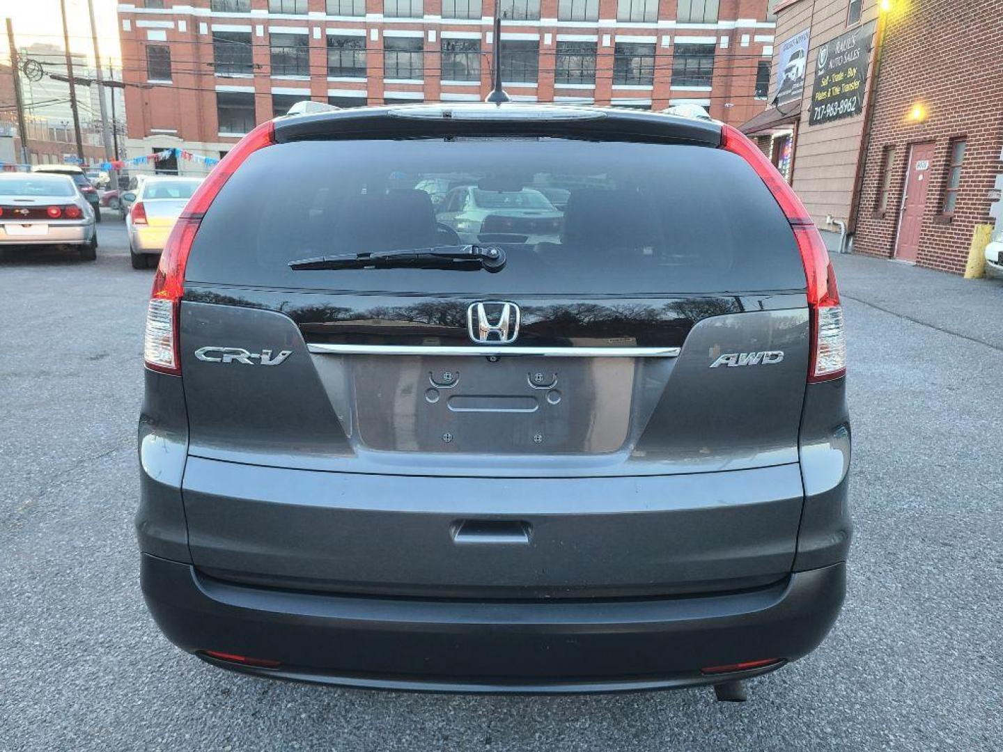 2013 GRAY HONDA CR-V EXL (2HKRM4H77DH) with an 2.4L engine, Automatic transmission, located at 7981 Paxton Street, Harrisburg, PA, 17111, (717) 561-2926, 40.261490, -76.749229 - WE FINANCE!!! Good Credit/ Bad Credit/ No Credit - ALL Trade-Ins Welcomed!!! ***Guaranteed Credit Approval*** APPLY ONLINE or CALL us TODAY ;) Internet Prices and Marketplace Prices are SPECIAL discounted ***CASH DEALS*** Retail Prices are higher. Please call us to discuss your cash and finan - Photo#3