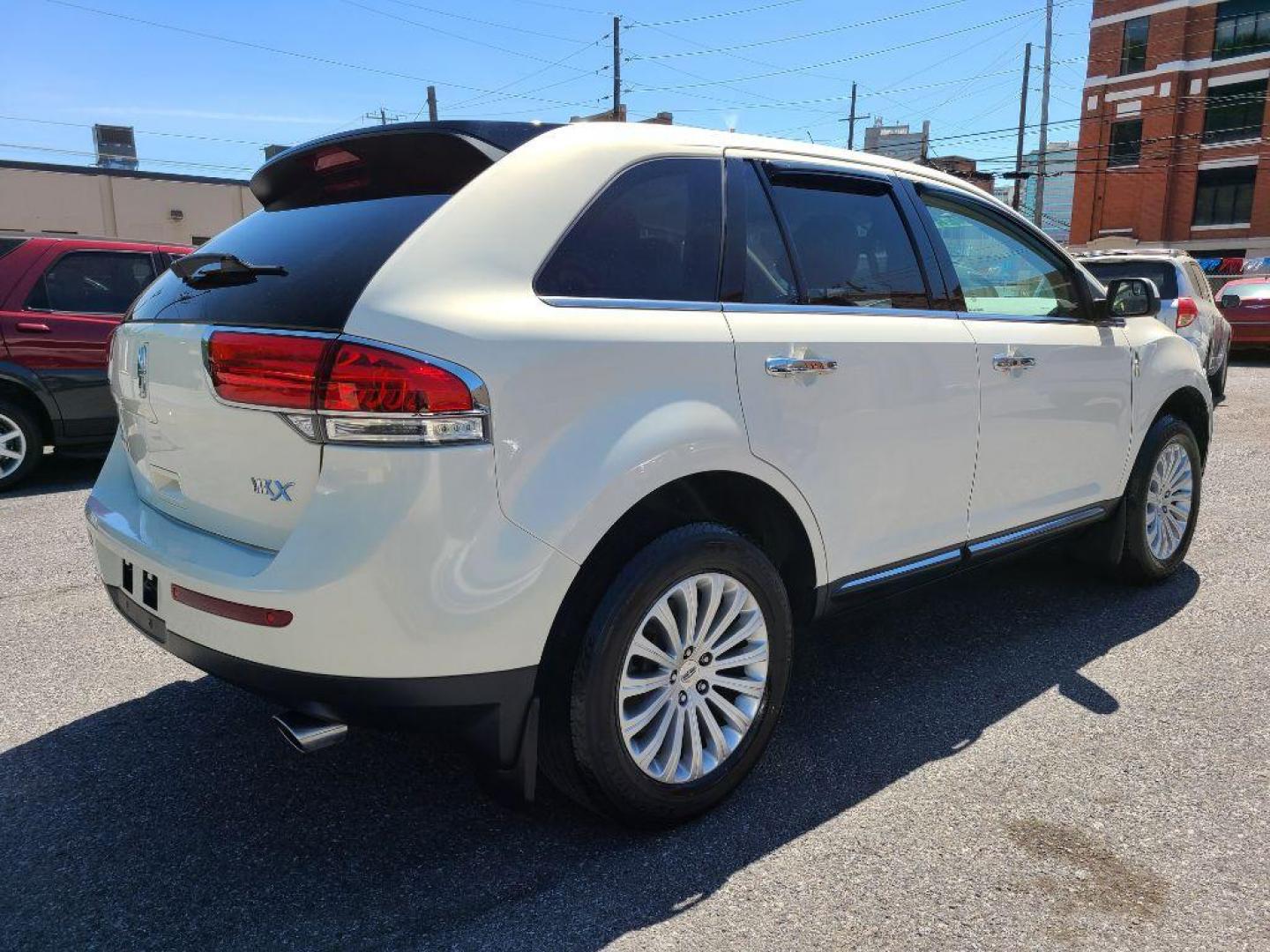 2013 WHITE LINCOLN MKX UTILITY (2LMDJ6JK7DB) with an 3.7L engine, Automatic transmission, located at 7981 Paxton Street, Harrisburg, PA, 17111, (717) 561-2926, 40.261490, -76.749229 - WE FINANCE!!! Good Credit/ Bad Credit/ No Credit - ALL Trade-Ins Welcomed!!! ***Guaranteed Credit Approval*** APPLY ONLINE or CALL us TODAY ;) Internet Prices and Marketplace Prices are SPECIAL discounted ***CASH DEALS*** Retail Prices are higher. Please call us to discuss your cash and finan - Photo#4