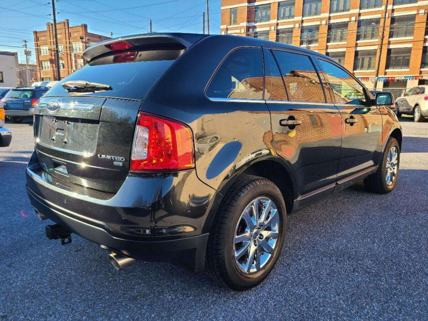 2014 BLACK FORD EDGE LIMITED (2FMDK4KC0EB) with an 3.5L engine, Automatic transmission, located at 7981 Paxton Street, Harrisburg, PA, 17111, (717) 561-2926, 40.261490, -76.749229 - WE FINANCE!!! Good Credit/ Bad Credit/ No Credit - ALL Trade-Ins Welcomed!!! ***Guaranteed Credit Approval*** APPLY ONLINE or CALL us TODAY ;) Internet Prices and Marketplace Prices are SPECIAL discounted ***CASH DEALS*** Retail Prices are higher. Please call us to discuss your cash and finan - Photo#4