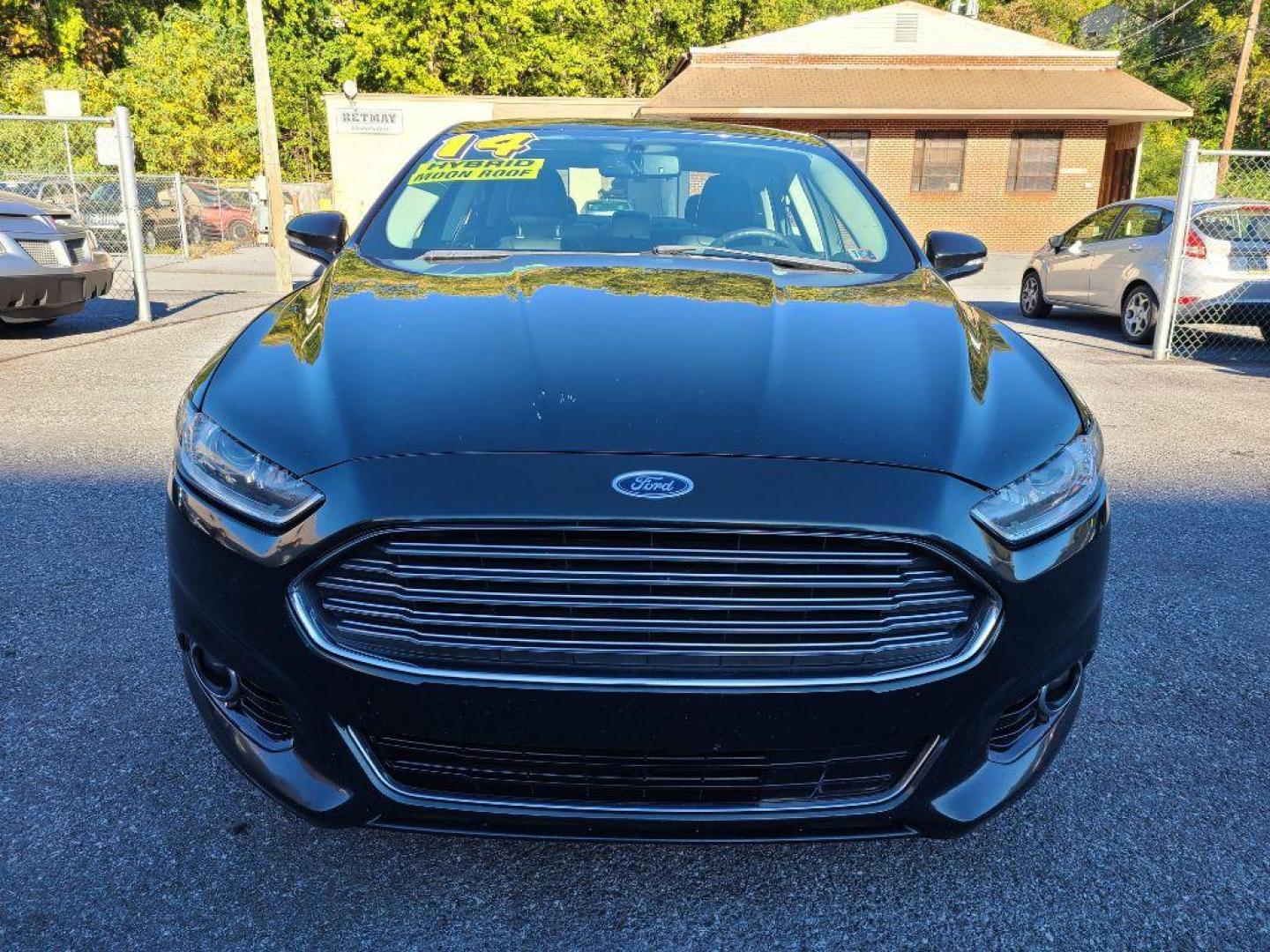 2014 GRAY FORD FUSION SE HYBRID (3FA6P0LU3ER) with an 2.0L engine, Continuously Variable transmission, located at 117 North Cameron Street, Harrisburg, PA, 17101, (717) 963-8962, 40.267021, -76.875351 - WE FINANCE!!! Good Credit/ Bad Credit/ No Credit - ALL Trade-Ins Welcomed!!! ***Guaranteed Credit Approval*** APPLY ONLINE or CALL us TODAY ;) Internet Prices and Marketplace Prices are SPECIAL discounted ***CASH DEALS*** Retail Prices are higher. Please call us to discuss your cash and finan - Photo#7