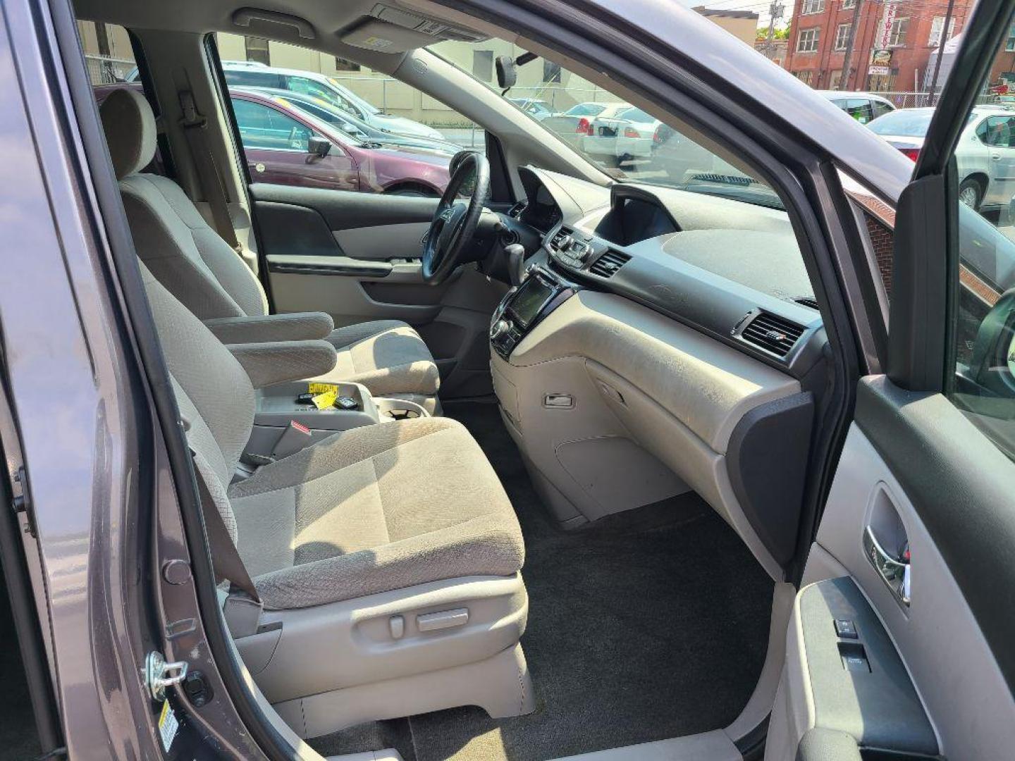 2014 GRAY HONDA ODYSSEY EX (5FNRL5H47EB) with an 3.5L engine, Automatic transmission, located at 7981 Paxton Street, Harrisburg, PA, 17111, (717) 561-2926, 40.261490, -76.749229 - WE FINANCE!!! Good Credit/ Bad Credit/ No Credit - ALL Trade-Ins Welcomed!!! ***Guaranteed Credit Approval*** APPLY ONLINE or CALL us TODAY ;) Internet Prices and Marketplace Prices are SPECIAL discounted ***CASH DEALS*** Retail Prices are higher. Please call us to discuss your cash and finan - Photo#8