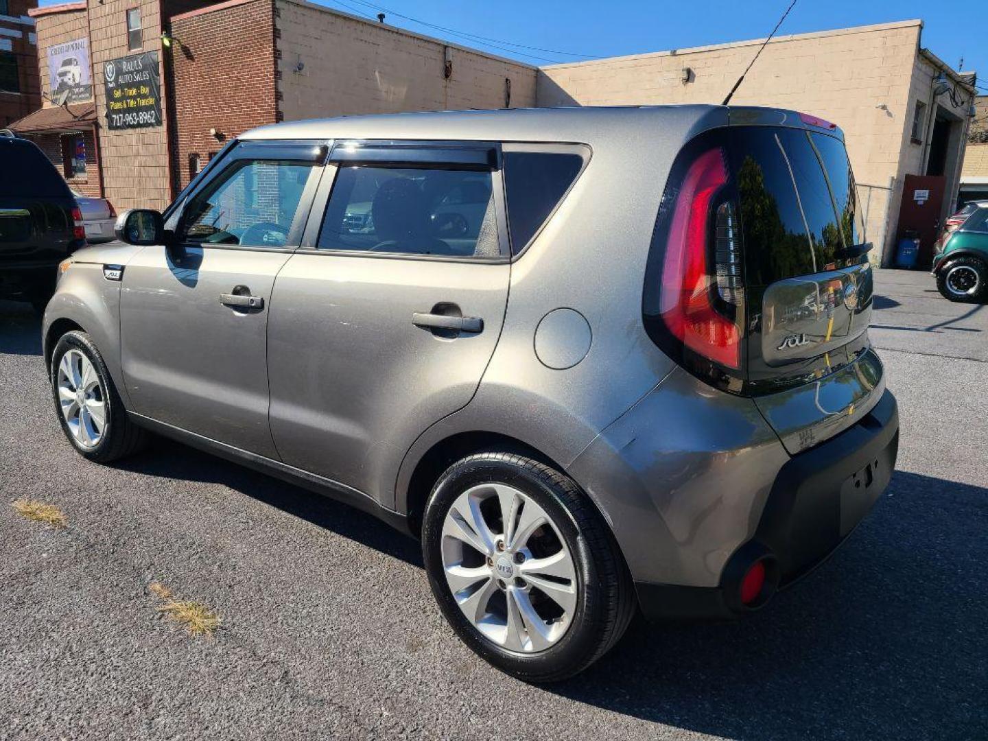 2014 GREEN KIA SOUL + (KNDJP3A54E7) with an 2.0L engine, Automatic transmission, located at 117 North Cameron Street, Harrisburg, PA, 17101, (717) 963-8962, 40.267021, -76.875351 - WE FINANCE!!! Good Credit/ Bad Credit/ No Credit - ALL Trade-Ins Welcomed!!! ***Guaranteed Credit Approval*** APPLY ONLINE or CALL us TODAY ;) Internet Prices and Marketplace Prices are SPECIAL discounted ***CASH DEALS*** Retail Prices are higher. Please call us to discuss your cash and finan - Photo#2