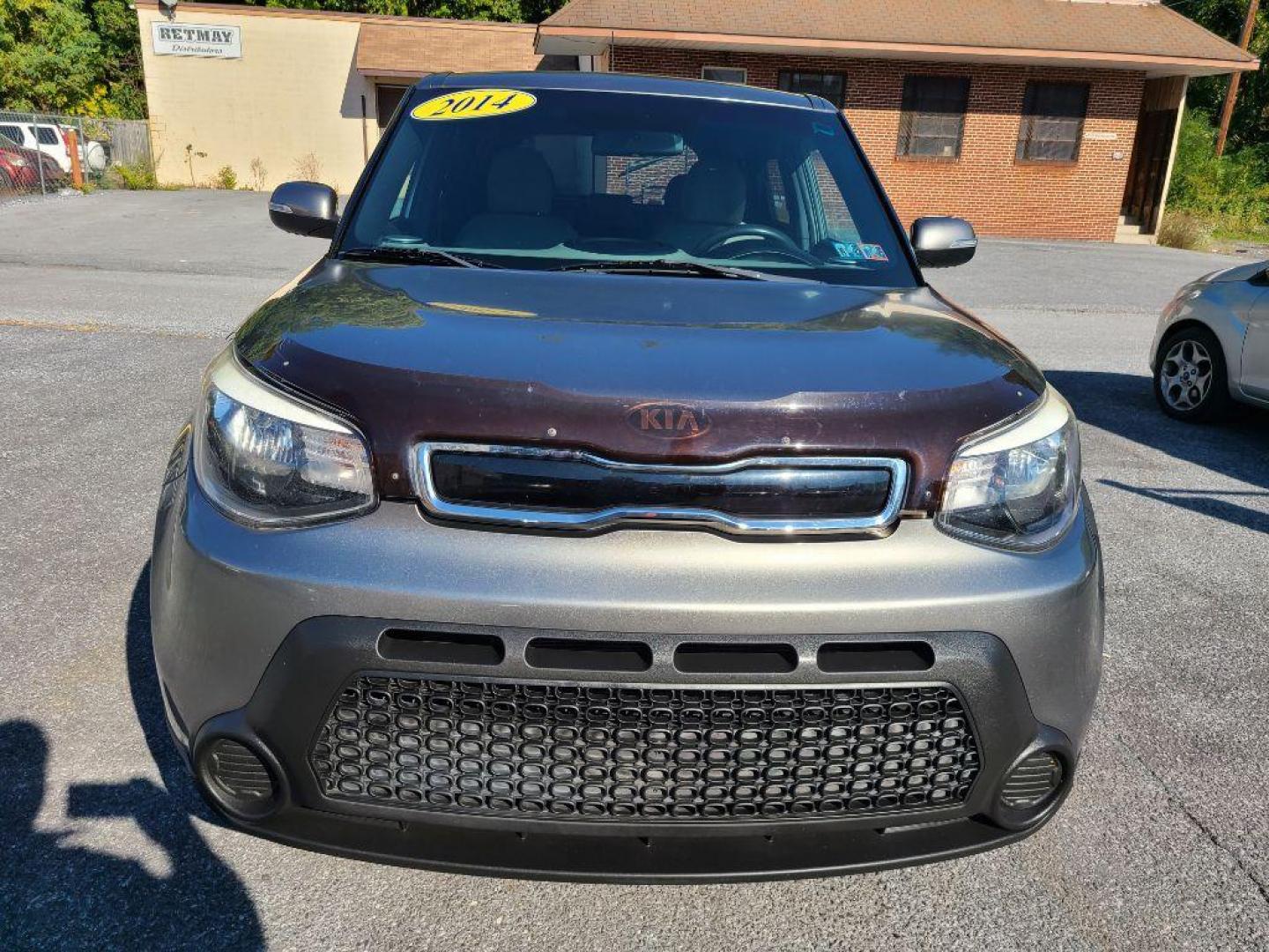 2014 GREEN KIA SOUL + (KNDJP3A54E7) with an 2.0L engine, Automatic transmission, located at 117 North Cameron Street, Harrisburg, PA, 17101, (717) 963-8962, 40.267021, -76.875351 - WE FINANCE!!! Good Credit/ Bad Credit/ No Credit - ALL Trade-Ins Welcomed!!! ***Guaranteed Credit Approval*** APPLY ONLINE or CALL us TODAY ;) Internet Prices and Marketplace Prices are SPECIAL discounted ***CASH DEALS*** Retail Prices are higher. Please call us to discuss your cash and finan - Photo#7