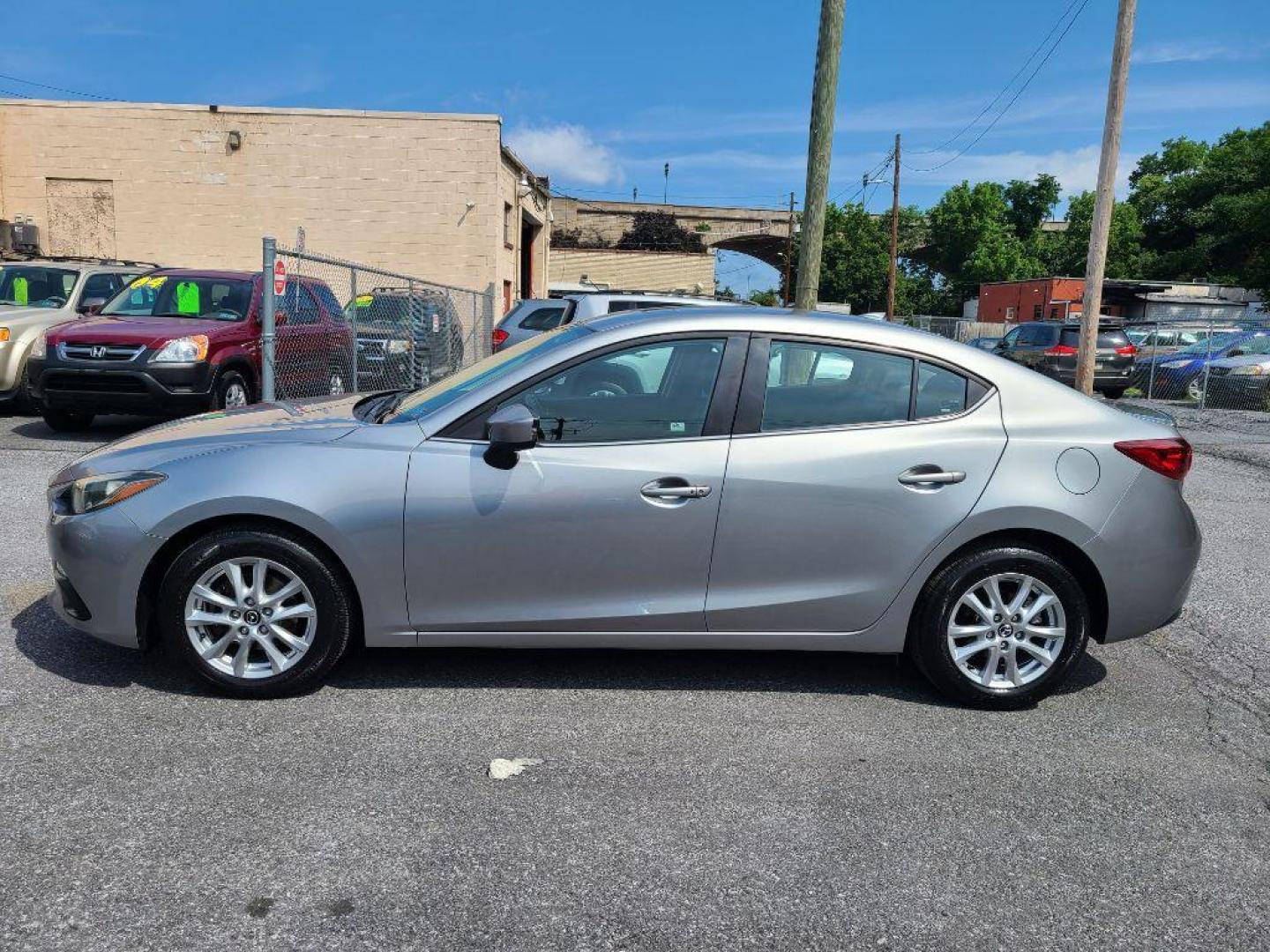 2014 SILVER MAZDA 3 GRAND TOURING (JM1BM1W78E1) with an 2.0L engine, Automatic transmission, located at 7981 Paxton Street, Harrisburg, PA, 17111, (717) 561-2926, 40.261490, -76.749229 - WE FINANCE!!! Good Credit/ Bad Credit/ No Credit - ALL Trade-Ins Welcomed!!! ***Guaranteed Credit Approval*** APPLY ONLINE or CALL us TODAY ;) Internet Prices and Marketplace Prices are SPECIAL discounted ***CASH DEALS*** Retail Prices are higher. Please call us to discuss your cash and finan - Photo#1