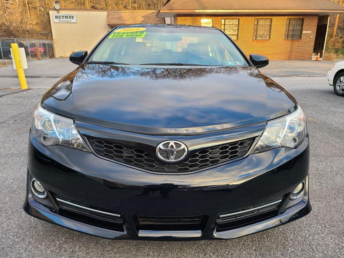 2014 BLACK TOYOTA CAMRY SE (4T1BF1FK5EU) with an 2.5L engine, Automatic transmission, located at 7981 Paxton Street, Harrisburg, PA, 17111, (717) 561-2926, 40.261490, -76.749229 - WE FINANCE!!! Good Credit/ Bad Credit/ No Credit - ALL Trade-Ins Welcomed!!! ***Guaranteed Credit Approval*** APPLY ONLINE or CALL us TODAY ;) Internet Prices and Marketplace Prices are SPECIAL discounted ***CASH DEALS*** Retail Prices are higher. Please call us to discuss your cash and finan - Photo#7