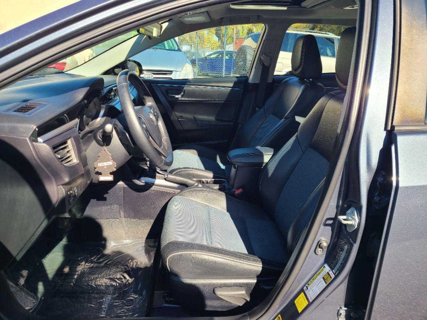 2014 GRAY TOYOTA COROLLA S (2T1BURHE8EC) with an 1.8L engine, Automatic transmission, located at 117 North Cameron Street, Harrisburg, PA, 17101, (717) 963-8962, 40.267021, -76.875351 - WE FINANCE!!! Good Credit/ Bad Credit/ No Credit - ALL Trade-Ins Welcomed!!! ***Guaranteed Credit Approval*** APPLY ONLINE or CALL us TODAY ;) Internet Prices and Marketplace Prices are SPECIAL discounted ***CASH DEALS*** Retail Prices are higher. Please call us to discuss your cash and finan - Photo#13