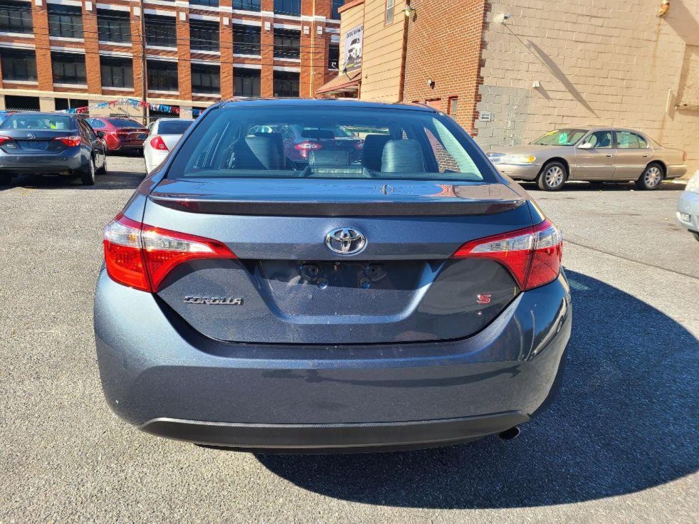 2014 GRAY TOYOTA COROLLA S (2T1BURHE8EC) with an 1.8L engine, Automatic transmission, located at 117 North Cameron Street, Harrisburg, PA, 17101, (717) 963-8962, 40.267021, -76.875351 - WE FINANCE!!! Good Credit/ Bad Credit/ No Credit - ALL Trade-Ins Welcomed!!! ***Guaranteed Credit Approval*** APPLY ONLINE or CALL us TODAY ;) Internet Prices and Marketplace Prices are SPECIAL discounted ***CASH DEALS*** Retail Prices are higher. Please call us to discuss your cash and finan - Photo#3