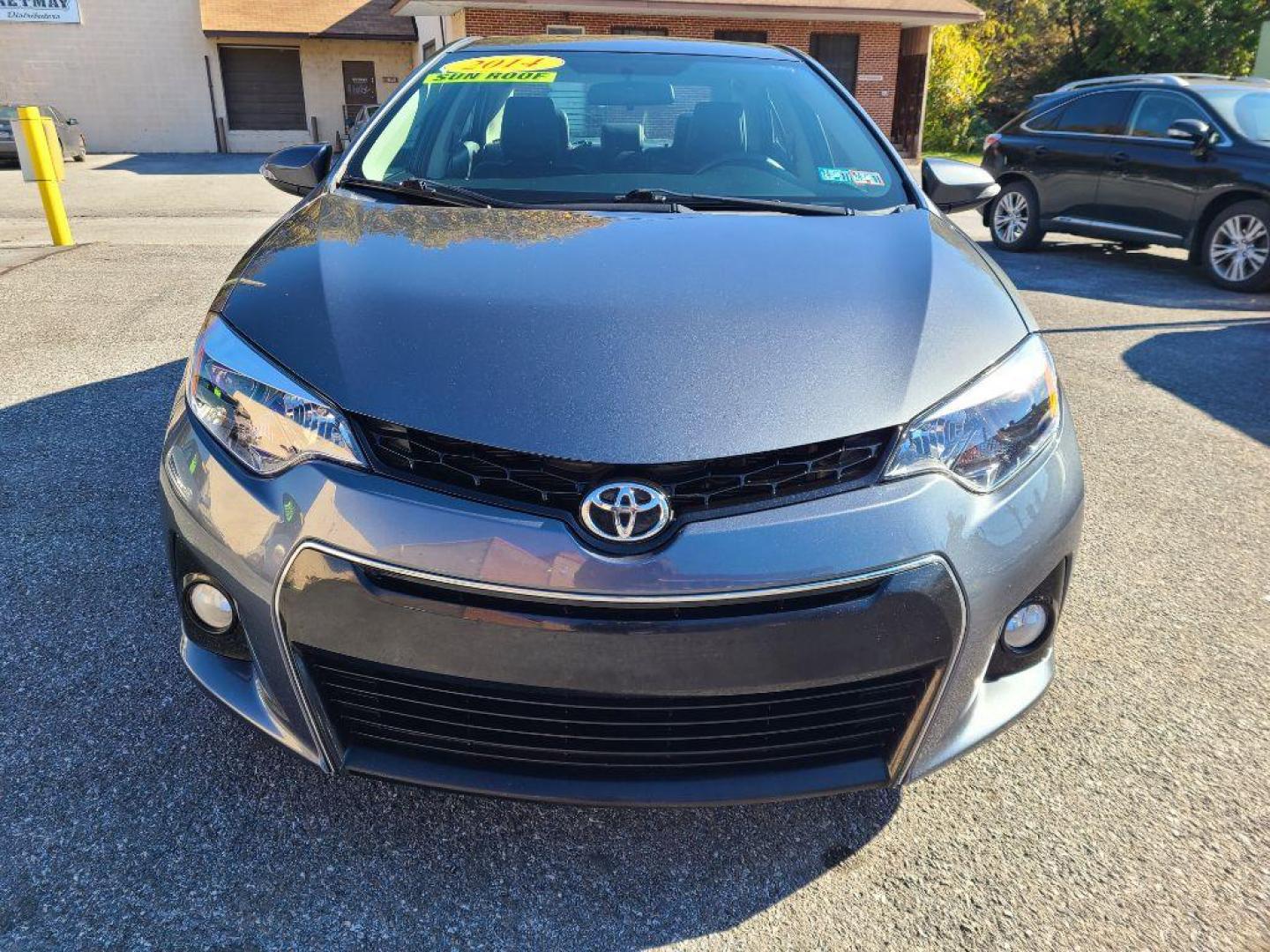 2014 GRAY TOYOTA COROLLA S (2T1BURHE8EC) with an 1.8L engine, Automatic transmission, located at 117 North Cameron Street, Harrisburg, PA, 17101, (717) 963-8962, 40.267021, -76.875351 - WE FINANCE!!! Good Credit/ Bad Credit/ No Credit - ALL Trade-Ins Welcomed!!! ***Guaranteed Credit Approval*** APPLY ONLINE or CALL us TODAY ;) Internet Prices and Marketplace Prices are SPECIAL discounted ***CASH DEALS*** Retail Prices are higher. Please call us to discuss your cash and finan - Photo#7