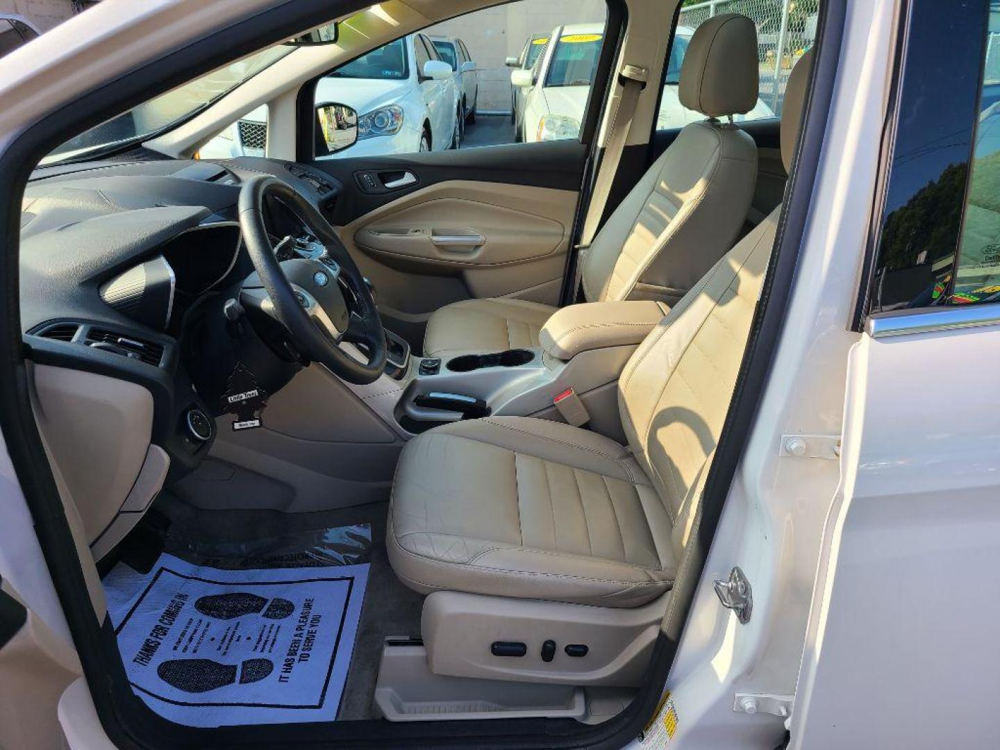 2015 WHITE FORD C-MAX SEL (1FADP5BU6FL) with an 2.0L engine, Continuously Variable transmission, located at 7981 Paxton Street, Harrisburg, PA, 17111, (717) 561-2926, 40.261490, -76.749229 - WE FINANCE!!! Good Credit/ Bad Credit/ No Credit - ALL Trade-Ins Welcomed!!! ***Guaranteed Credit Approval*** APPLY ONLINE or CALL us TODAY ;) Internet Prices and Marketplace Prices are SPECIAL discounted ***CASH DEALS*** Retail Prices are higher. Please call us to discuss your cash and finan - Photo#14