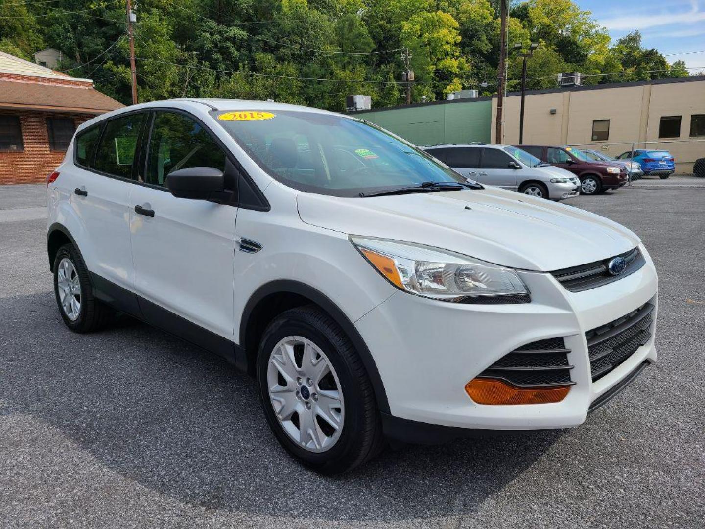 2015 WHITE FORD ESCAPE S (1FMCU0F74FU) with an 2.5L engine, Automatic transmission, located at 7981 Paxton Street, Harrisburg, PA, 17111, (717) 561-2926, 40.261490, -76.749229 - WE FINANCE!!! Good Credit/ Bad Credit/ No Credit - ALL Trade-Ins Welcomed!!! ***Guaranteed Credit Approval*** APPLY ONLINE or CALL us TODAY ;) Internet Prices and Marketplace Prices are SPECIAL discounted ***CASH DEALS*** Retail Prices are higher. Please call us to discuss your cash and finan - Photo#6