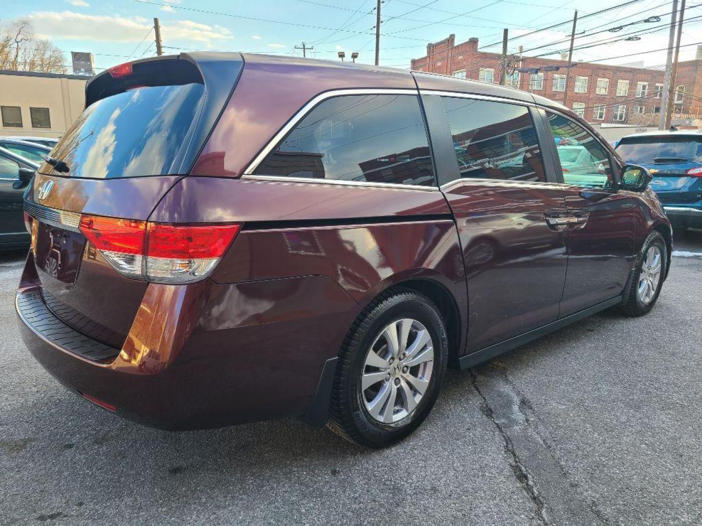 2015 BURG HONDA ODYSSEY EXL (5FNRL5H67FB) with an 3.5L engine, Automatic transmission, located at 117 North Cameron Street, Harrisburg, PA, 17101, (717) 963-8962, 40.267021, -76.875351 - WE FINANCE!!! Good Credit/ Bad Credit/ No Credit - ALL Trade-Ins Welcomed!!! ***Guaranteed Credit Approval*** APPLY ONLINE or CALL us TODAY ;) Internet Prices and Marketplace Prices are SPECIAL discounted ***CASH DEALS*** Retail Prices are higher. Please call us to discuss your cash and finan - Photo#4