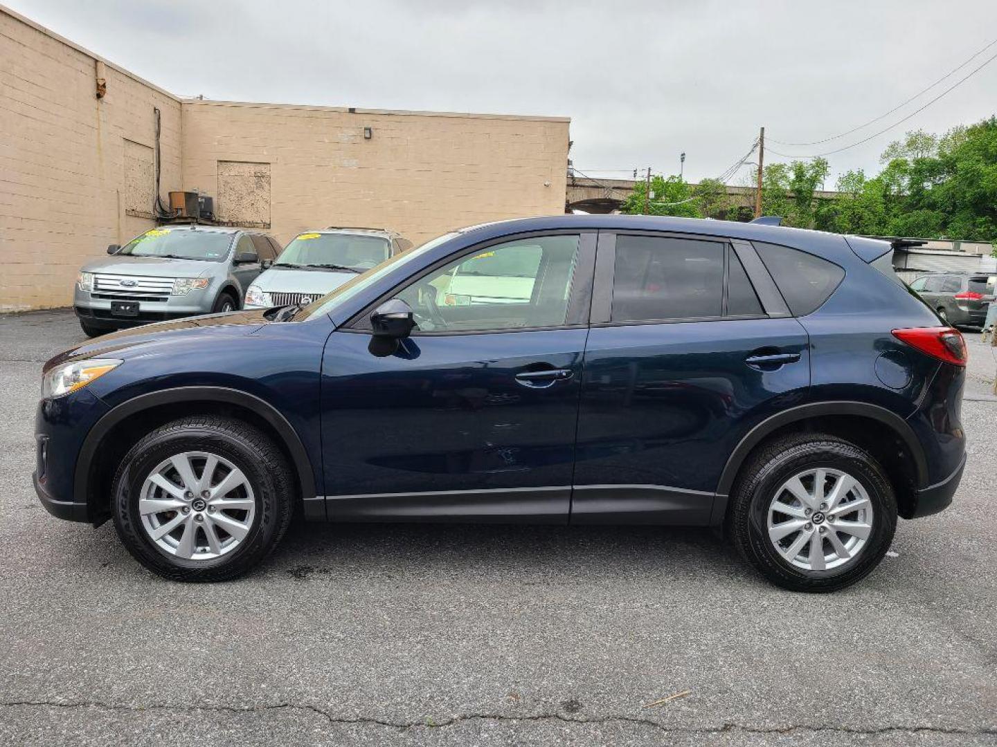 2015 BLUE MAZDA CX-5 TOURING (JM3KE4CY5F0) with an 2.5L engine, Automatic transmission, located at 117 North Cameron Street, Harrisburg, PA, 17101, (717) 963-8962, 40.267021, -76.875351 - WE FINANCE!!! Good Credit/ Bad Credit/ No Credit - ALL Trade-Ins Welcomed!!! ***Guaranteed Credit Approval*** APPLY ONLINE or CALL us TODAY ;) Internet Prices and Marketplace Prices are SPECIAL discounted ***CASH DEALS*** Retail Prices are higher. Please call us to discuss your cash and finan - Photo#1