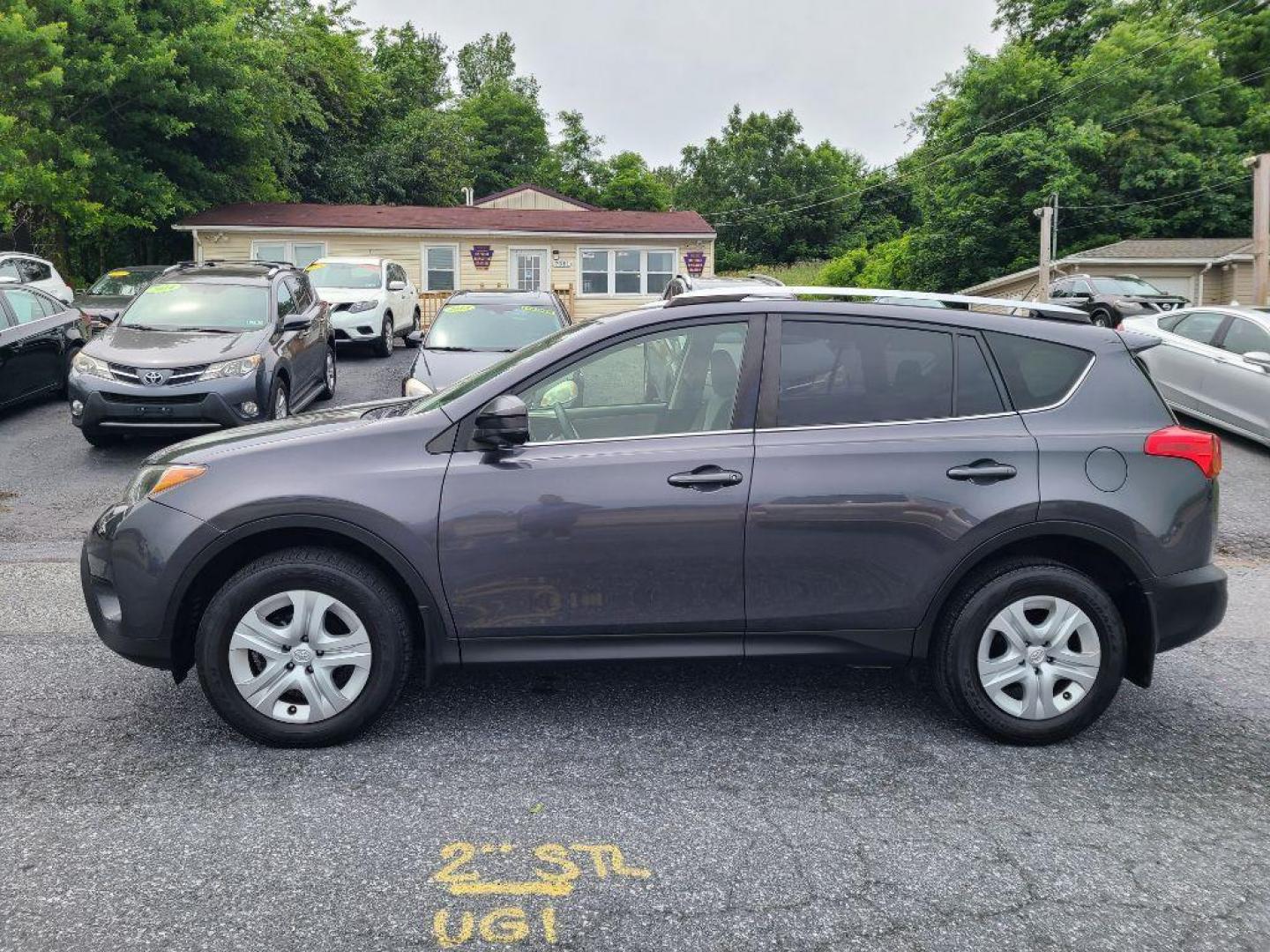 2015 GRAY TOYOTA RAV4 LE (JTMBFREV8FJ) with an 2.5L engine, Automatic transmission, located at 7981 Paxton Street, Harrisburg, PA, 17111, (717) 561-2926, 40.261490, -76.749229 - WE FINANCE!!! Good Credit/ Bad Credit/ No Credit - ALL Trade-Ins Welcomed!!! ***Guaranteed Credit Approval*** APPLY ONLINE or CALL us TODAY ;) Internet Prices and Marketplace Prices are SPECIAL discounted ***CASH DEALS*** Retail Prices are higher. Please call us to discuss your cash and finan - Photo#1