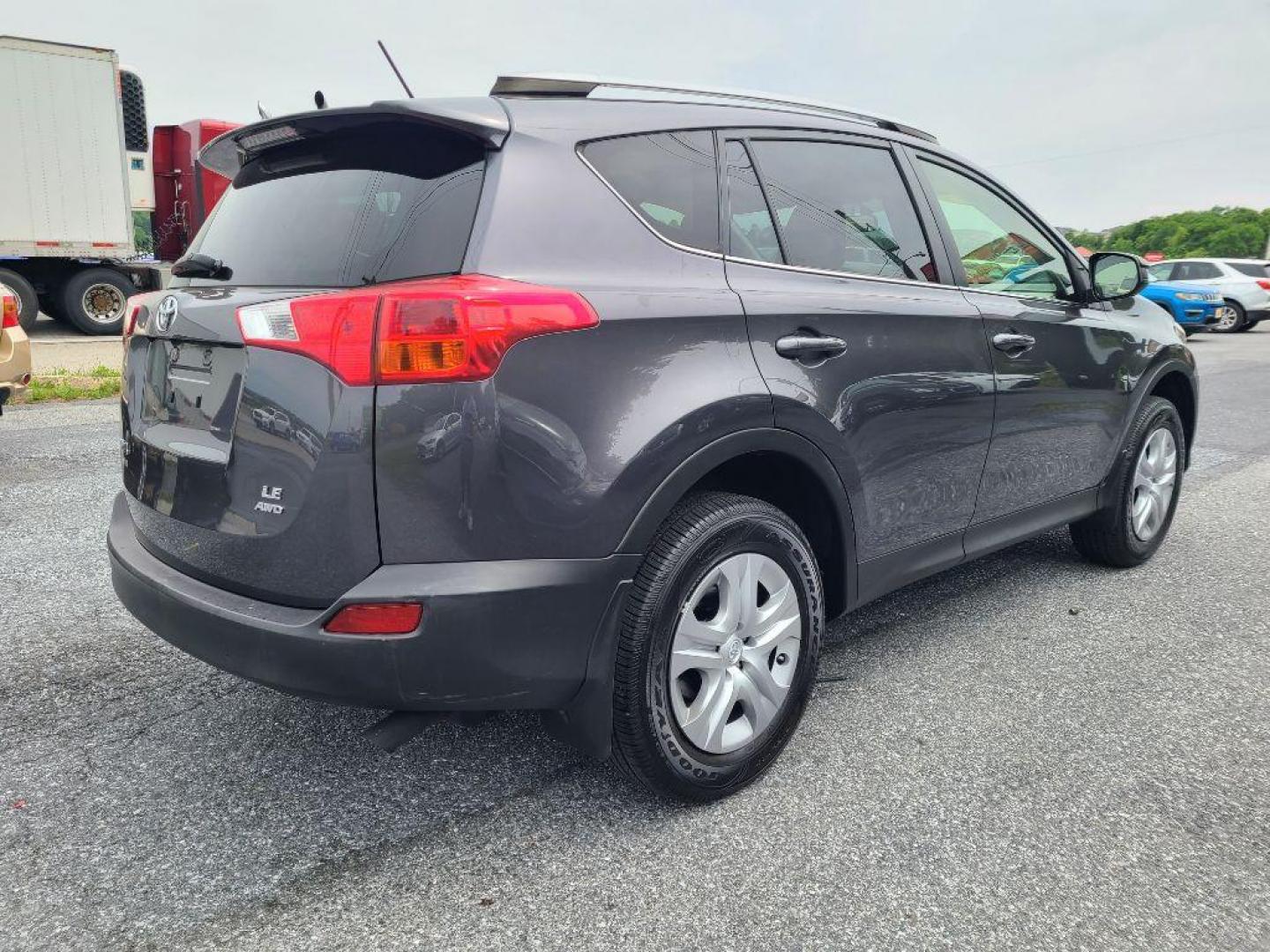 2015 GRAY TOYOTA RAV4 LE (JTMBFREV8FJ) with an 2.5L engine, Automatic transmission, located at 7981 Paxton Street, Harrisburg, PA, 17111, (717) 561-2926, 40.261490, -76.749229 - WE FINANCE!!! Good Credit/ Bad Credit/ No Credit - ALL Trade-Ins Welcomed!!! ***Guaranteed Credit Approval*** APPLY ONLINE or CALL us TODAY ;) Internet Prices and Marketplace Prices are SPECIAL discounted ***CASH DEALS*** Retail Prices are higher. Please call us to discuss your cash and finan - Photo#4