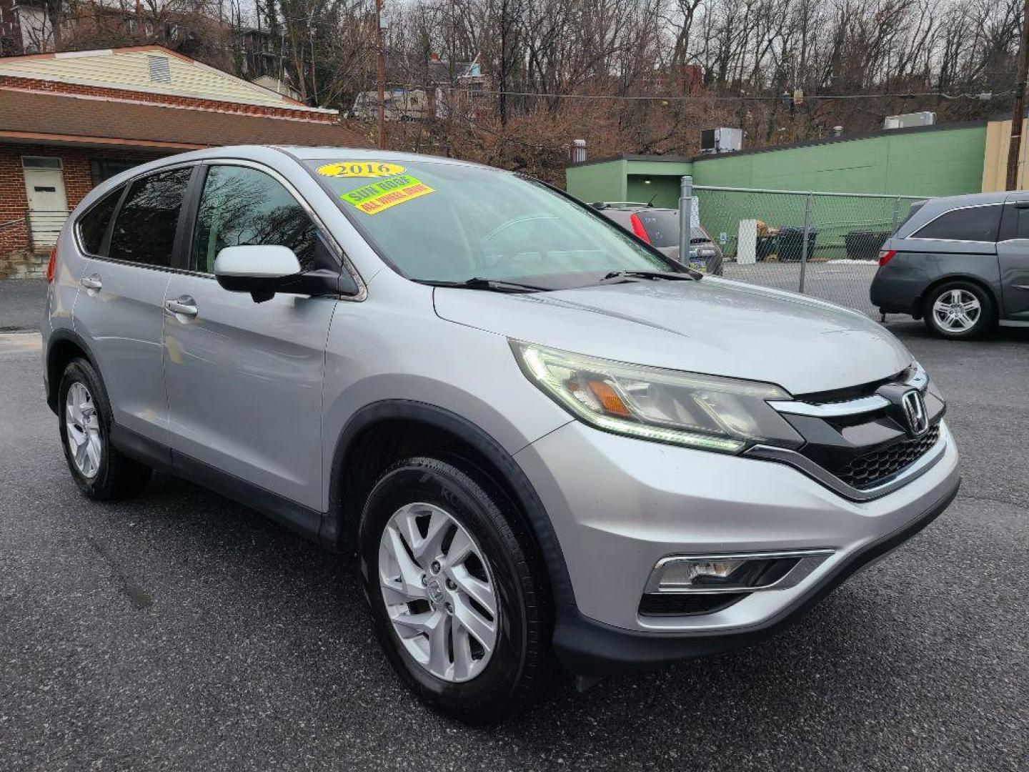 2016 SILVER HONDA CR-V EX (2HKRM4H55GH) with an 2.4L engine, Continuously Variable transmission, located at 117 North Cameron Street, Harrisburg, PA, 17101, (717) 963-8962, 40.267021, -76.875351 - WE FINANCE!!! Good Credit/ Bad Credit/ No Credit - ALL Trade-Ins Welcomed!!! ***Guaranteed Credit Approval*** APPLY ONLINE or CALL us TODAY ;) Internet Prices and Marketplace Prices are SPECIAL discounted ***CASH DEALS*** Retail Prices are higher. Please call us to discuss your cash and finan - Photo#6