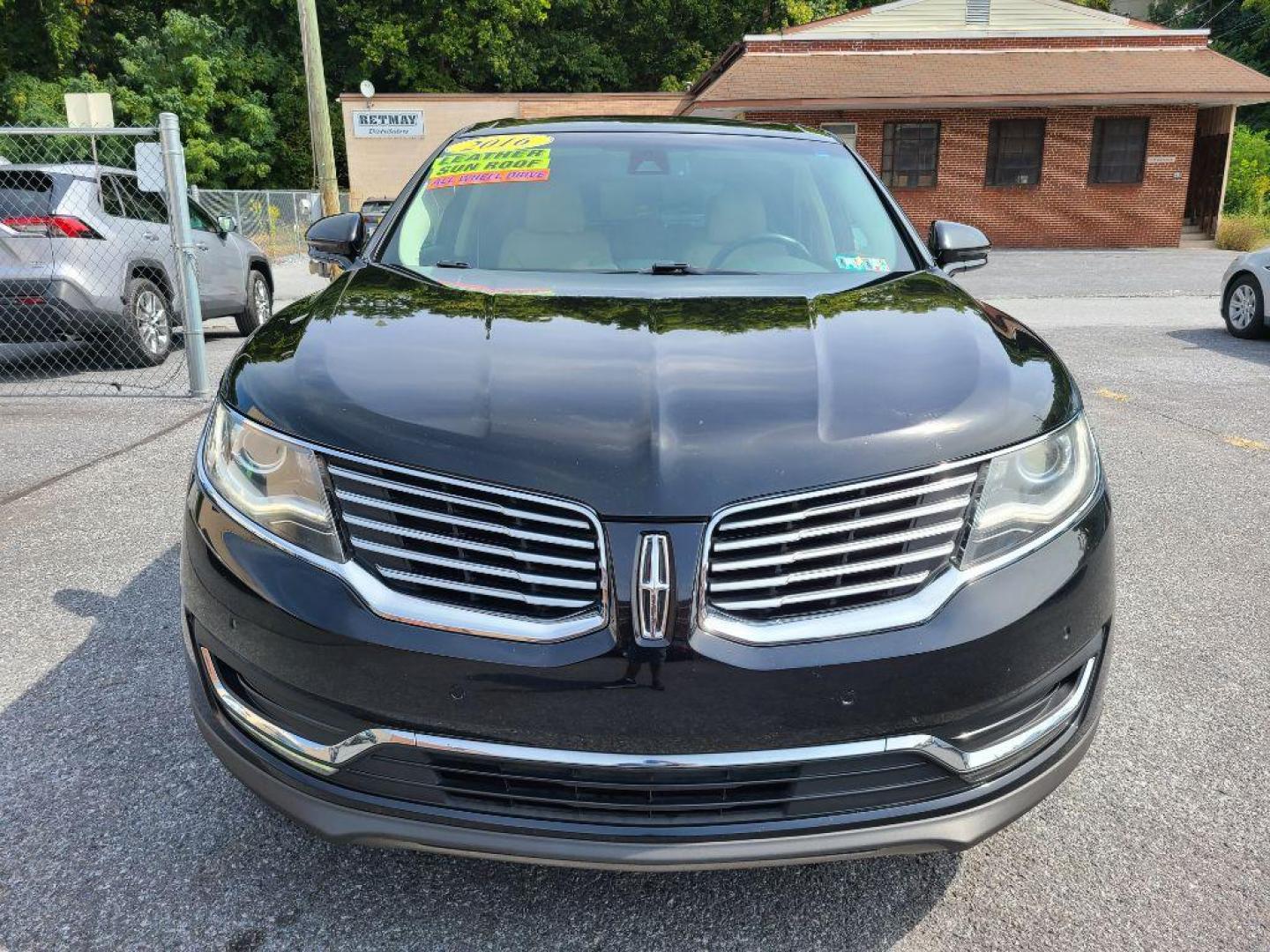 2016 BLACK LINCOLN MKX RESERVE (2LMPJ8LP0GB) with an 2.7L engine, Automatic transmission, located at 117 North Cameron Street, Harrisburg, PA, 17101, (717) 963-8962, 40.267021, -76.875351 - WE FINANCE!!! Good Credit/ Bad Credit/ No Credit - ALL Trade-Ins Welcomed!!! ***Guaranteed Credit Approval*** APPLY ONLINE or CALL us TODAY ;) Internet Prices and Marketplace Prices are SPECIAL discounted ***CASH DEALS*** Retail Prices are higher. Please call us to discuss your cash and finan - Photo#7