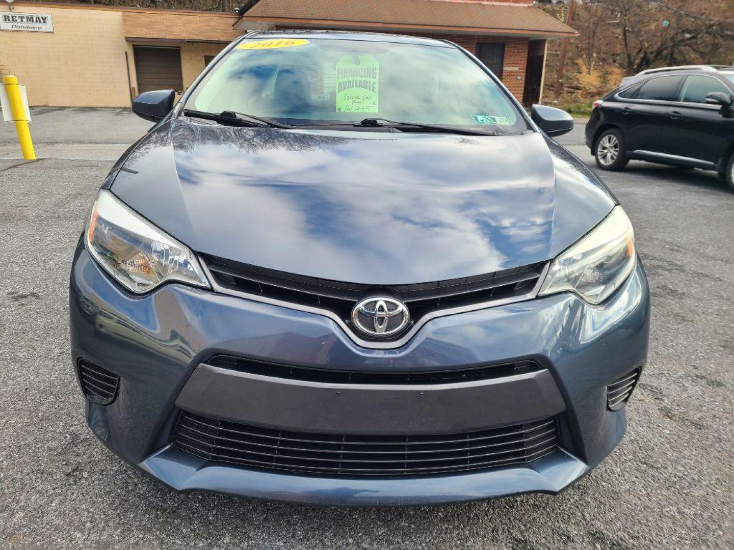 2016 GRAY TOYOTA COROLLA LE (2T1BURHE3GC) with an 1.8L engine, Automatic transmission, located at 7981 Paxton Street, Harrisburg, PA, 17111, (717) 561-2926, 40.261490, -76.749229 - Photo#7