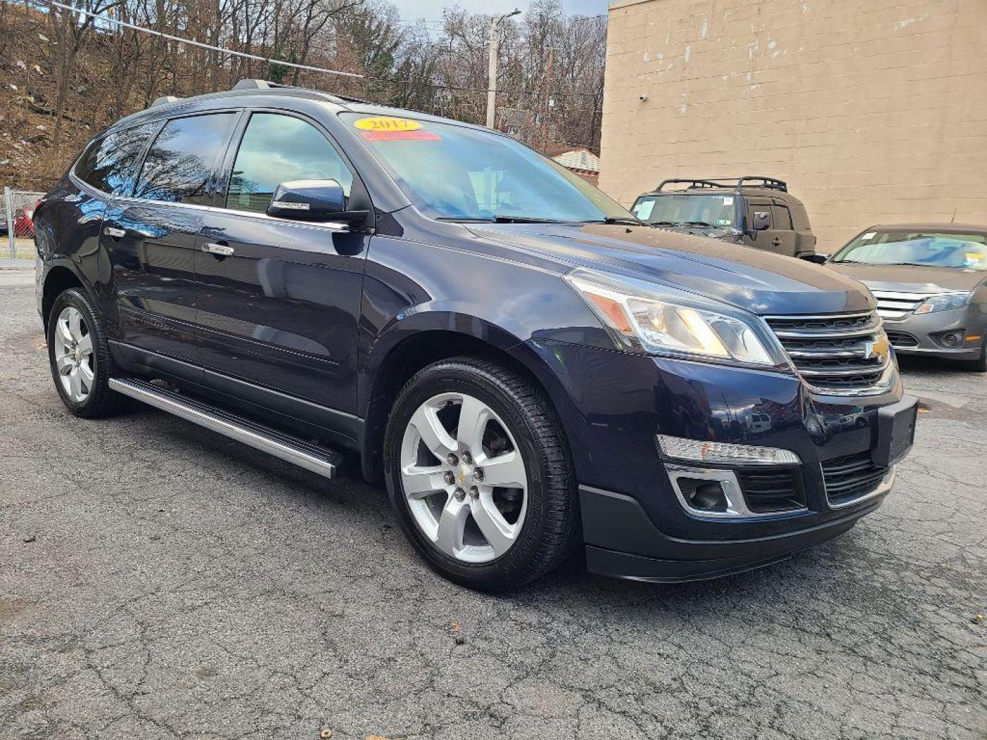 2017 BLUE CHEVROLET TRAVERSE LT (1GNKVGKD4HJ) with an 3.6L engine, Automatic transmission, located at 7981 Paxton Street, Harrisburg, PA, 17111, (717) 561-2926, 40.261490, -76.749229 - WE FINANCE!!! Good Credit/ Bad Credit/ No Credit - ALL Trade-Ins Welcomed!!! ***Guaranteed Credit Approval*** APPLY ONLINE or CALL us TODAY ;) Internet Prices and Marketplace Prices are SPECIAL discounted ***CASH DEALS*** Retail Prices are higher. Please call us to discuss your cash and finan - Photo#6