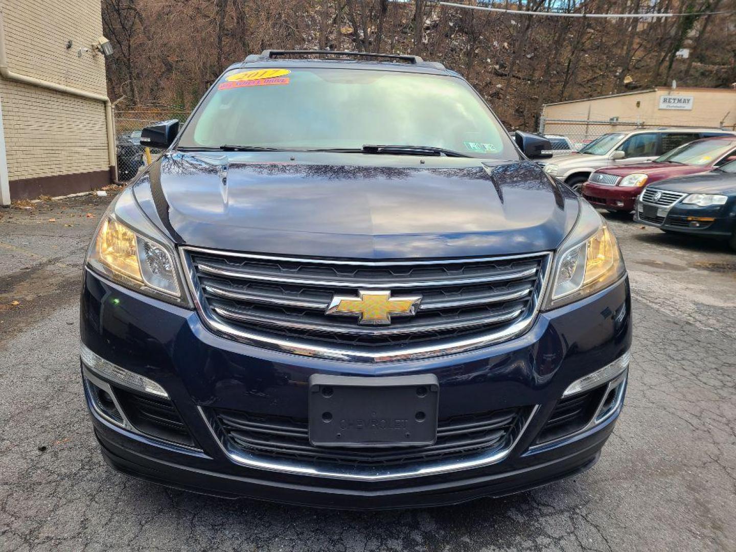 2017 BLUE CHEVROLET TRAVERSE LT (1GNKVGKD4HJ) with an 3.6L engine, Automatic transmission, located at 7981 Paxton Street, Harrisburg, PA, 17111, (717) 561-2926, 40.261490, -76.749229 - WE FINANCE!!! Good Credit/ Bad Credit/ No Credit - ALL Trade-Ins Welcomed!!! ***Guaranteed Credit Approval*** APPLY ONLINE or CALL us TODAY ;) Internet Prices and Marketplace Prices are SPECIAL discounted ***CASH DEALS*** Retail Prices are higher. Please call us to discuss your cash and finan - Photo#7