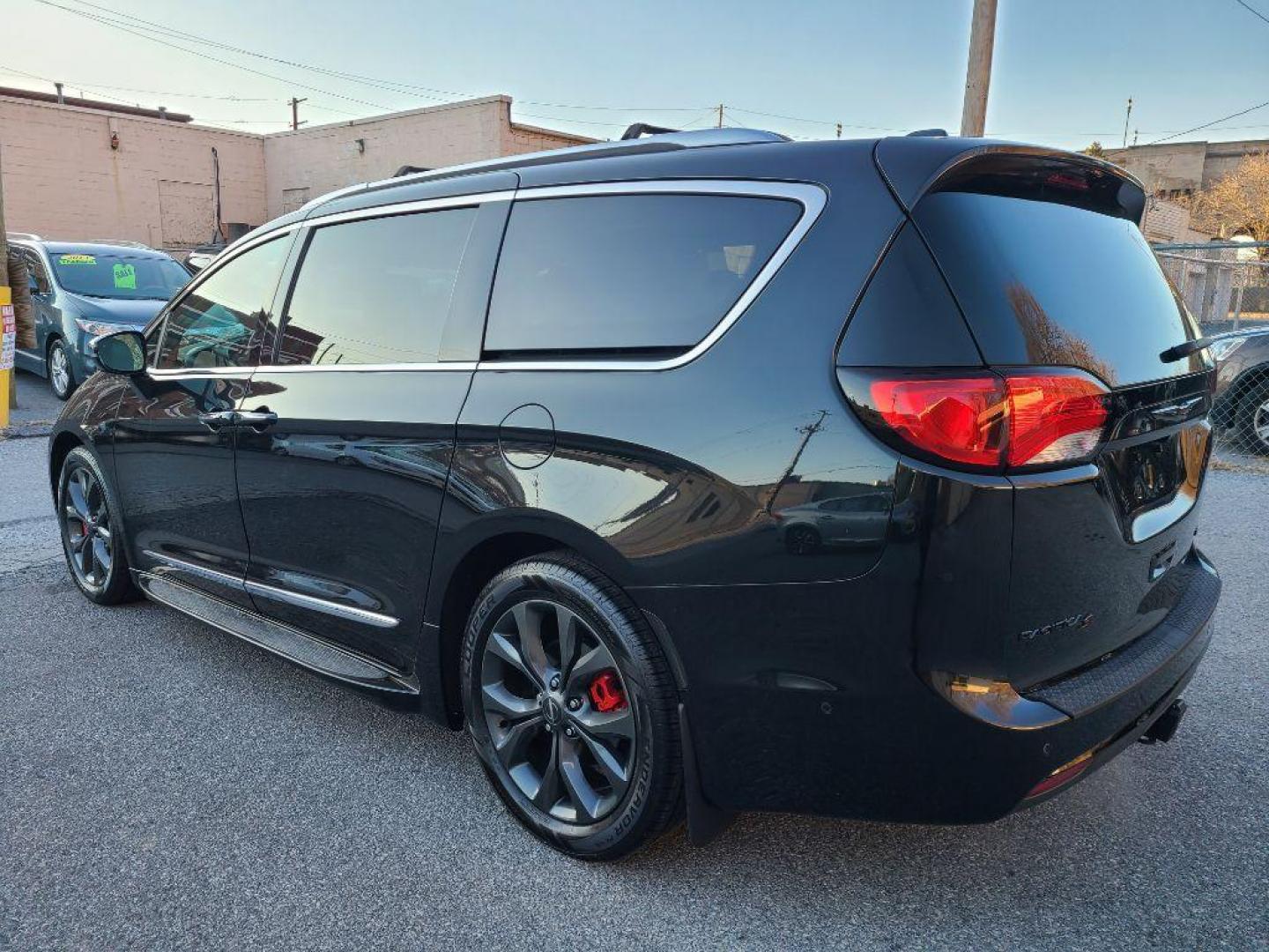 2017 BLACK CHRYSLER PACIFICA LIMITED (2C4RC1GG6HR) with an 3.6L engine, Automatic transmission, located at 7981 Paxton Street, Harrisburg, PA, 17111, (717) 561-2926, 40.261490, -76.749229 - WE FINANCE!!! Good Credit/ Bad Credit/ No Credit - ALL Trade-Ins Welcomed!!! ***Guaranteed Credit Approval*** APPLY ONLINE or CALL us TODAY ;) Internet Prices and Marketplace Prices are SPECIAL discounted ***CASH DEALS*** Retail Prices are higher. Please call us to discuss your cash and finan - Photo#2