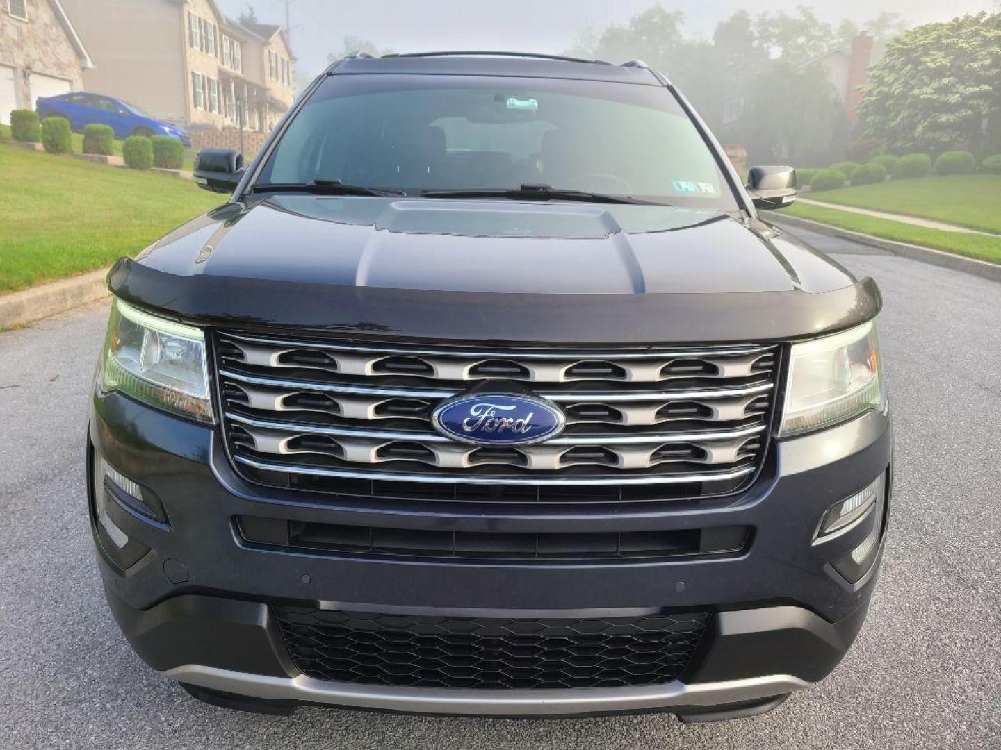 2017 BLUE FORD EXPLORER XLT (1FM5K8D88HG) with an 3.5L engine, Automatic transmission, located at 117 North Cameron Street, Harrisburg, PA, 17101, (717) 963-8962, 40.267021, -76.875351 - WE FINANCE!!! Good Credit/ Bad Credit/ No Credit - ALL Trade-Ins Welcomed!!! ***Guaranteed Credit Approval*** APPLY ONLINE or CALL us TODAY ;) Internet Prices and Marketplace Prices are SPECIAL discounted ***CASH DEALS*** Retail Prices are higher. Please call us to discuss your cash and finan - Photo#7