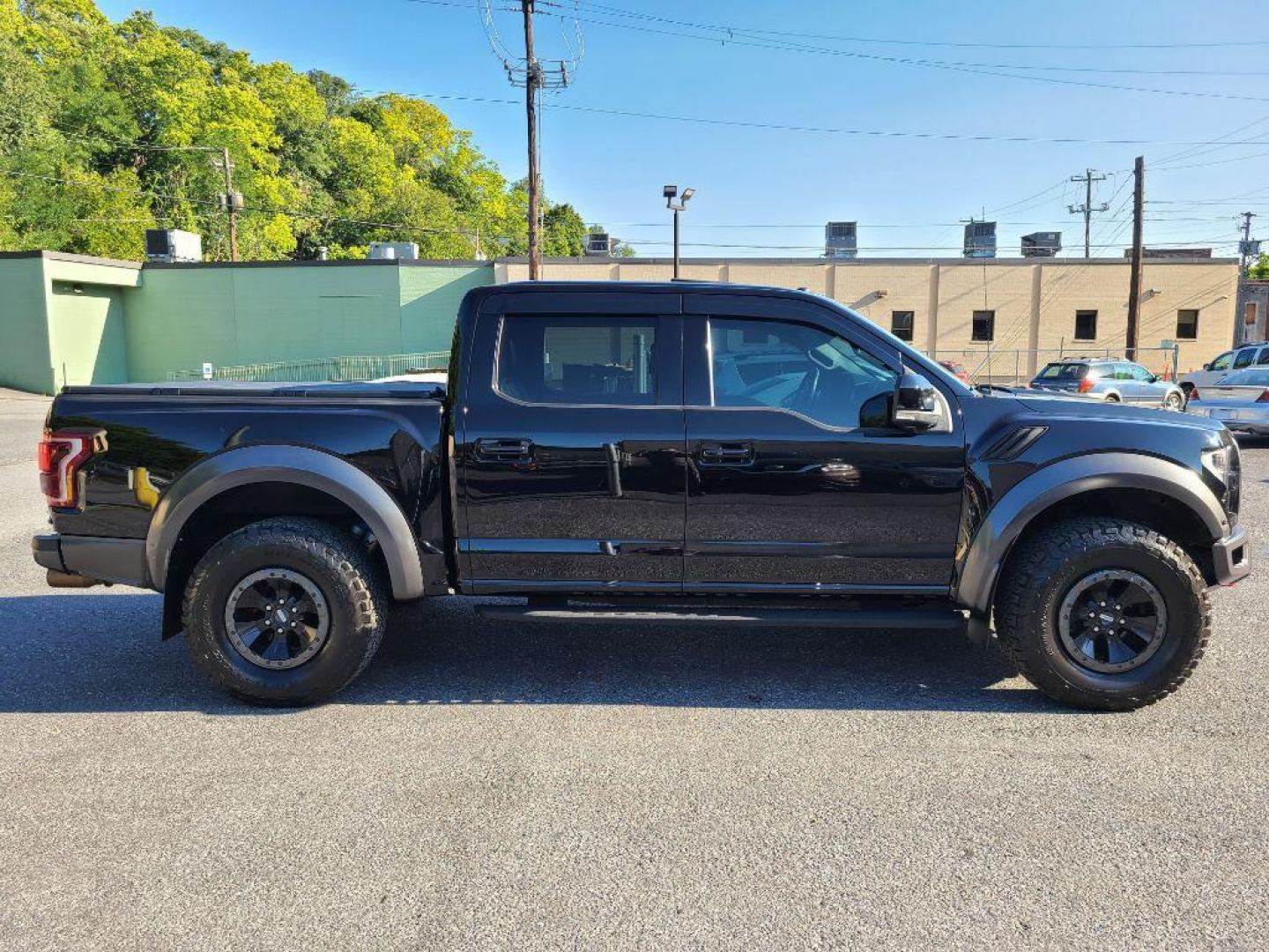 2017 BLACK FORD F150 SUPERCREW RAPTOR (1FTFW1RG3HF) with an 3.5L engine, Automatic transmission, located at 117 North Cameron Street, Harrisburg, PA, 17101, (717) 963-8962, 40.267021, -76.875351 - WE FINANCE!!! Good Credit/ Bad Credit/ No Credit - ALL Trade-Ins Welcomed!!! ***Guaranteed Credit Approval*** APPLY ONLINE or CALL us TODAY ;) Internet Prices and Marketplace Prices are SPECIAL discounted ***CASH DEALS*** Retail Prices are higher. Please call us to discuss your cash and finan - Photo#5