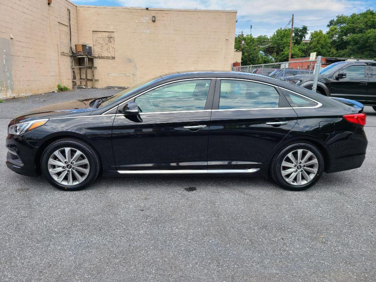 2017 BLACK HYUNDAI SONATA SPORT (5NPE34AF3HH) with an 2.4L engine, Automatic transmission, located at 7981 Paxton Street, Harrisburg, PA, 17111, (717) 561-2926, 40.261490, -76.749229 - WE FINANCE!!! Good Credit/ Bad Credit/ No Credit - ALL Trade-Ins Welcomed!!! ***Guaranteed Credit Approval*** APPLY ONLINE or CALL us TODAY ;) Internet Prices and Marketplace Prices are SPECIAL discounted ***CASH DEALS*** Retail Prices are higher. Please call us to discuss your cash and finan - Photo#1