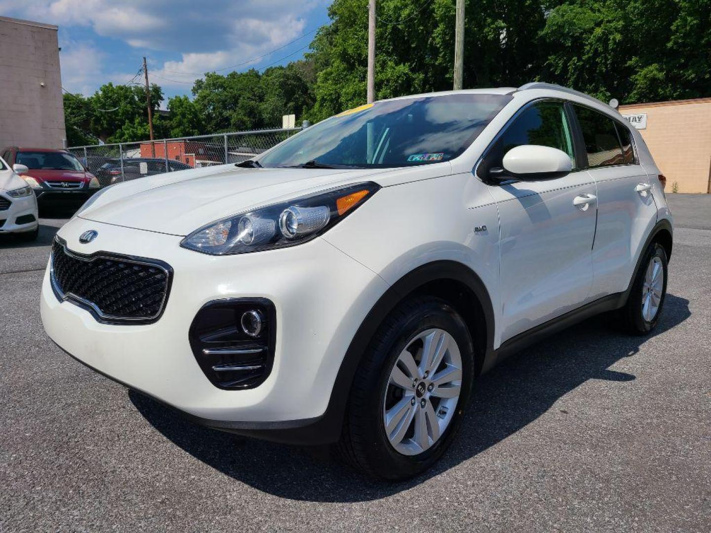 2017 WHITE KIA SPORTAGE LX (KNDPMCAC8H7) with an 2.4L engine, Automatic transmission, located at 117 North Cameron Street, Harrisburg, PA, 17101, (717) 963-8962, 40.267021, -76.875351 - WE FINANCE!!! Good Credit/ Bad Credit/ No Credit - ALL Trade-Ins Welcomed!!! ***Guaranteed Credit Approval*** APPLY ONLINE or CALL us TODAY ;) Internet Prices and Marketplace Prices are SPECIAL discounted ***CASH DEALS*** Retail Prices are higher. Please call us to discuss your cash and finan - Photo#0