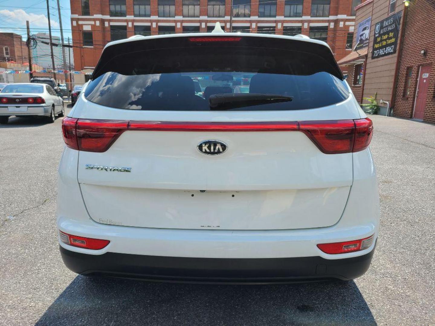 2017 WHITE KIA SPORTAGE LX (KNDPMCAC8H7) with an 2.4L engine, Automatic transmission, located at 117 North Cameron Street, Harrisburg, PA, 17101, (717) 963-8962, 40.267021, -76.875351 - WE FINANCE!!! Good Credit/ Bad Credit/ No Credit - ALL Trade-Ins Welcomed!!! ***Guaranteed Credit Approval*** APPLY ONLINE or CALL us TODAY ;) Internet Prices and Marketplace Prices are SPECIAL discounted ***CASH DEALS*** Retail Prices are higher. Please call us to discuss your cash and finan - Photo#3