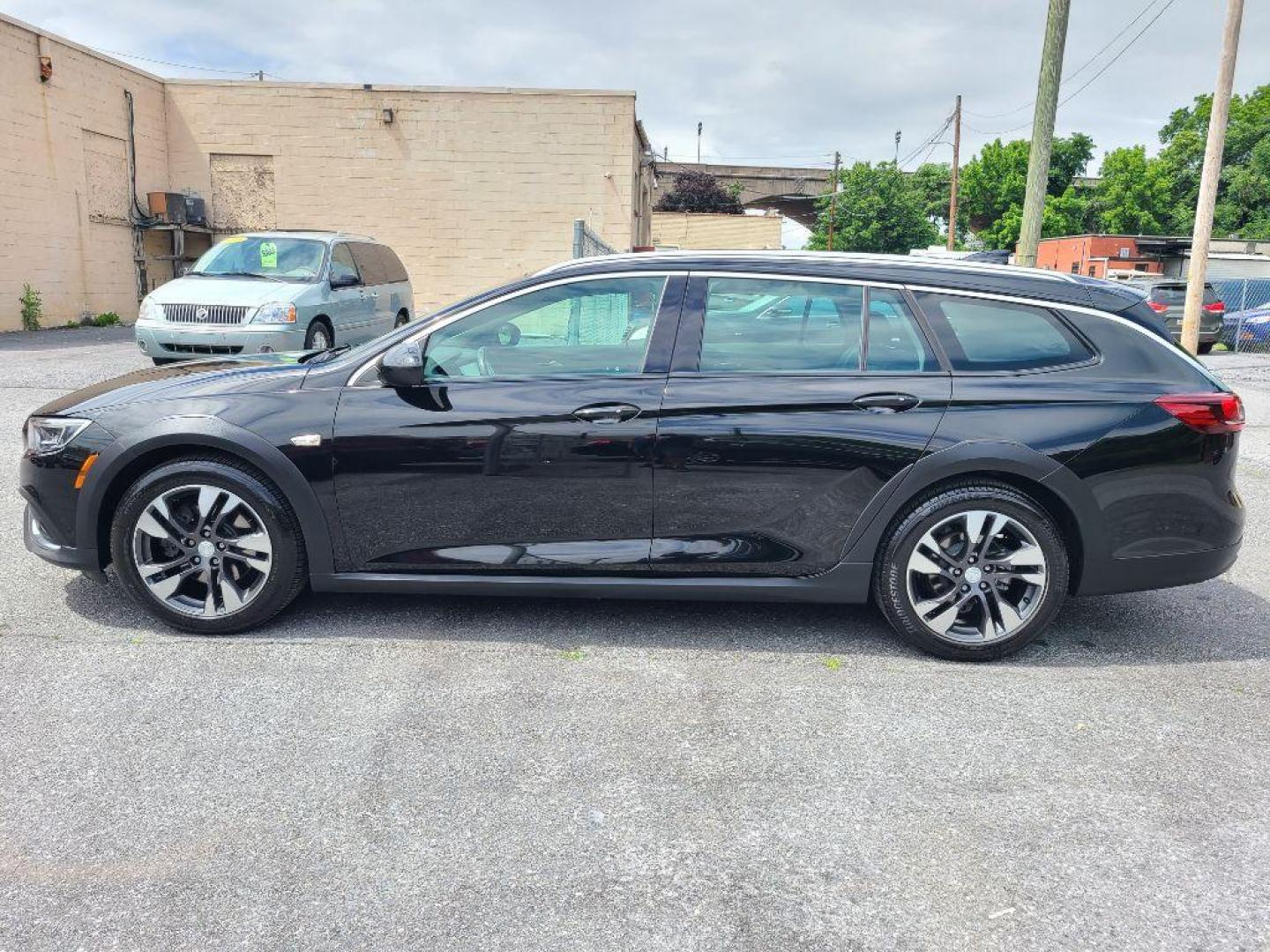 2018 BLACK BUICK REGAL TOURX ESSENCE (W04GV8SX6J1) with an 2.0L engine, Automatic transmission, located at 7981 Paxton Street, Harrisburg, PA, 17111, (717) 561-2926, 40.261490, -76.749229 - WE FINANCE!!! Good Credit/ Bad Credit/ No Credit - ALL Trade-Ins Welcomed!!! ***Guaranteed Credit Approval*** APPLY ONLINE or CALL us TODAY ;) Internet Prices and Marketplace Prices are SPECIAL discounted ***CASH DEALS*** Retail Prices are higher. Please call us to discuss your cash and finan - Photo#1