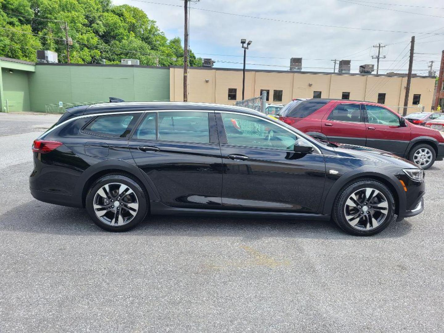 2018 BLACK BUICK REGAL TOURX ESSENCE (W04GV8SX6J1) with an 2.0L engine, Automatic transmission, located at 7981 Paxton Street, Harrisburg, PA, 17111, (717) 561-2926, 40.261490, -76.749229 - WE FINANCE!!! Good Credit/ Bad Credit/ No Credit - ALL Trade-Ins Welcomed!!! ***Guaranteed Credit Approval*** APPLY ONLINE or CALL us TODAY ;) Internet Prices and Marketplace Prices are SPECIAL discounted ***CASH DEALS*** Retail Prices are higher. Please call us to discuss your cash and finan - Photo#5