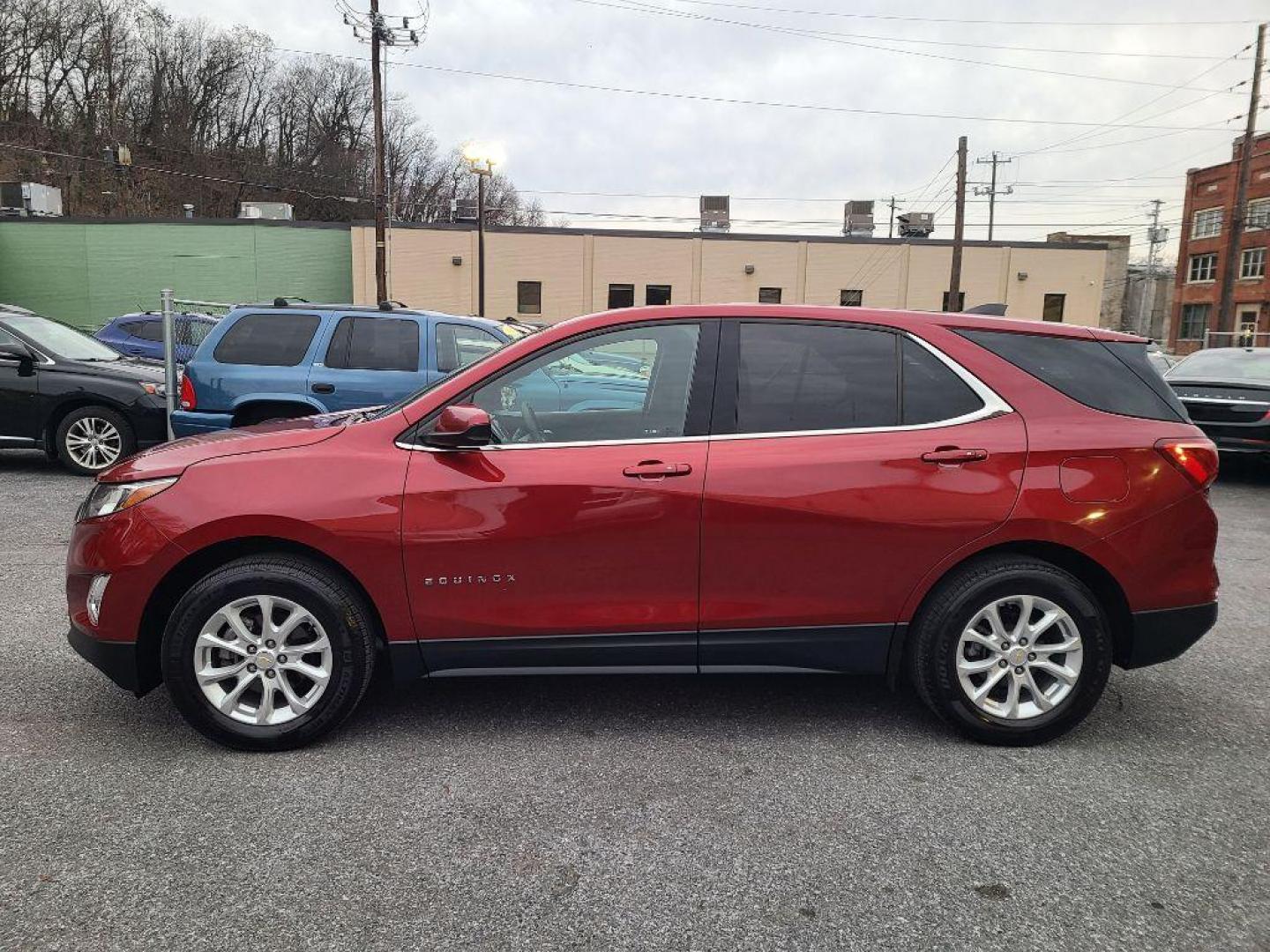 2018 RED CHEVROLET EQUINOX LT (2GNAXSEV2J6) with an 1.5L engine, Automatic transmission, located at 117 North Cameron Street, Harrisburg, PA, 17101, (717) 963-8962, 40.267021, -76.875351 - WE FINANCE!!! Good Credit/ Bad Credit/ No Credit - ALL Trade-Ins Welcomed!!! ***Guaranteed Credit Approval*** APPLY ONLINE or CALL us TODAY ;) Internet Prices and Marketplace Prices are SPECIAL discounted ***CASH DEALS*** Retail Prices are higher. Please call us to discuss your cash and finan - Photo#1