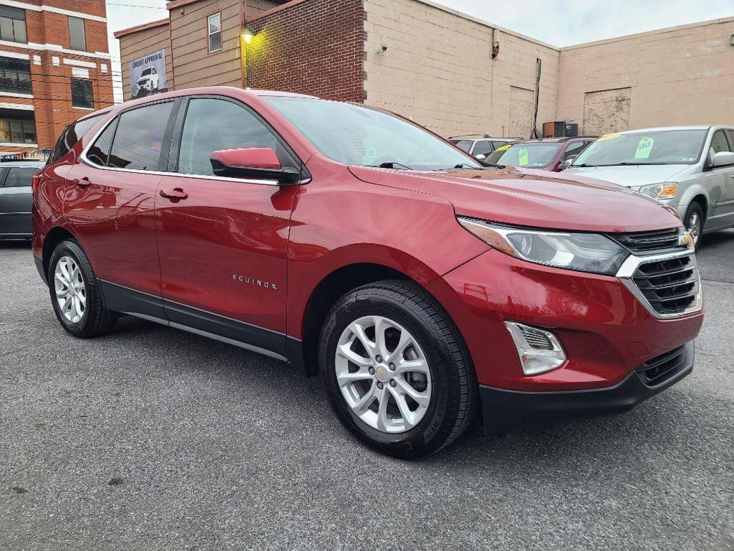 2018 RED CHEVROLET EQUINOX LT (2GNAXSEV2J6) with an 1.5L engine, Automatic transmission, located at 117 North Cameron Street, Harrisburg, PA, 17101, (717) 963-8962, 40.267021, -76.875351 - WE FINANCE!!! Good Credit/ Bad Credit/ No Credit - ALL Trade-Ins Welcomed!!! ***Guaranteed Credit Approval*** APPLY ONLINE or CALL us TODAY ;) Internet Prices and Marketplace Prices are SPECIAL discounted ***CASH DEALS*** Retail Prices are higher. Please call us to discuss your cash and finan - Photo#6