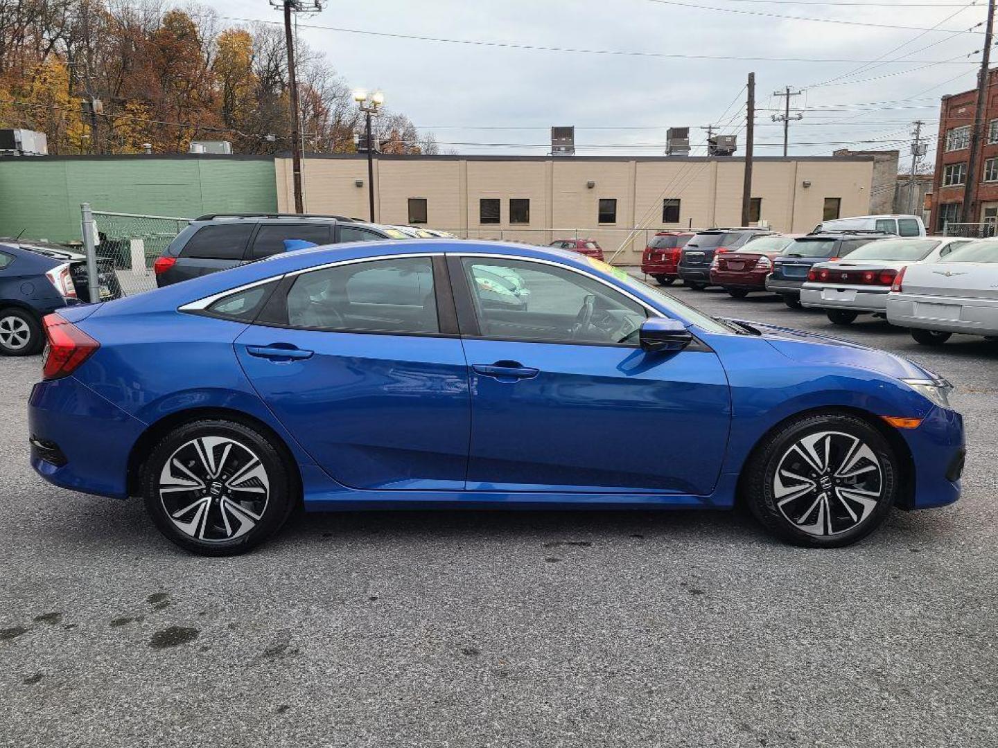 2018 BLUE HONDA CIVIC EXL (2HGFC1F72JH) with an 1.5L engine, Continuously Variable transmission, located at 7981 Paxton Street, Harrisburg, PA, 17111, (717) 561-2926, 40.261490, -76.749229 - WE FINANCE!!! Good Credit/ Bad Credit/ No Credit - ALL Trade-Ins Welcomed!!! ***Guaranteed Credit Approval*** APPLY ONLINE or CALL us TODAY ;) Internet Prices and Marketplace Prices are SPECIAL discounted ***CASH DEALS*** Retail Prices are higher. Please call us to discuss your cash and finan - Photo#5