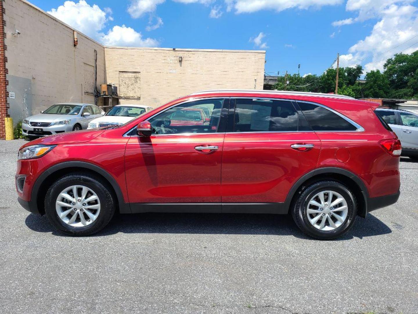 2018 RED KIA SORENTO LX (5XYPG4A3XJG) with an 2.4L engine, Automatic transmission, located at 7981 Paxton Street, Harrisburg, PA, 17111, (717) 561-2926, 40.261490, -76.749229 - WE FINANCE!!! Good Credit/ Bad Credit/ No Credit - ALL Trade-Ins Welcomed!!! ***Guaranteed Credit Approval*** APPLY ONLINE or CALL us TODAY ;) Internet Prices and Marketplace Prices are SPECIAL discounted ***CASH DEALS*** Retail Prices are higher. Please call us to discuss your cash and finan - Photo#1