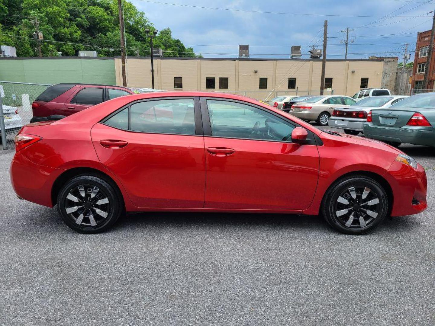 2018 RED TOYOTA COROLLA LE (2T1BURHE5JC) with an 1.8L engine, Continuously Variable transmission, located at 117 North Cameron Street, Harrisburg, PA, 17101, (717) 963-8962, 40.267021, -76.875351 - WE FINANCE!!! Good Credit/ Bad Credit/ No Credit - ALL Trade-Ins Welcomed!!! ***Guaranteed Credit Approval*** APPLY ONLINE or CALL us TODAY ;) Internet Prices and Marketplace Prices are SPECIAL discounted ***CASH DEALS*** Retail Prices are higher. Please call us to discuss your cash and finan - Photo#5