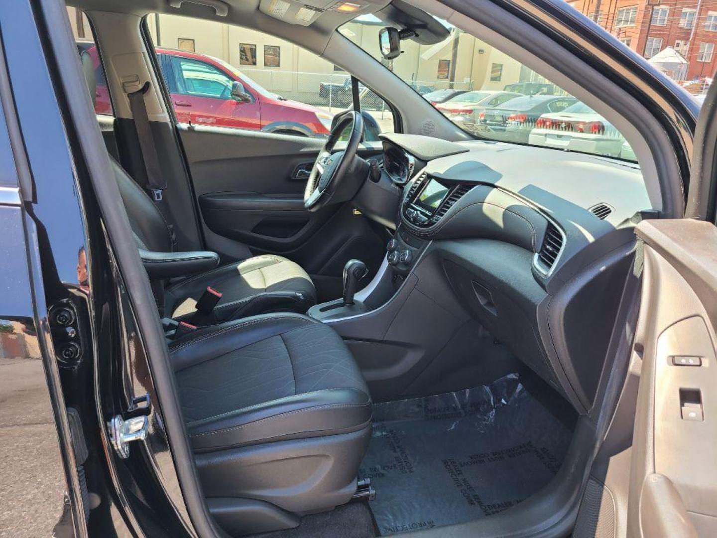 2019 BLACK CHEVROLET TRAX 1LT (KL7CJPSB2KB) with an 1.4L engine, Automatic transmission, located at 7981 Paxton Street, Harrisburg, PA, 17111, (717) 561-2926, 40.261490, -76.749229 - WE FINANCE!!! Good Credit/ Bad Credit/ No Credit - ALL Trade-Ins Welcomed!!! ***Guaranteed Credit Approval*** APPLY ONLINE or CALL us TODAY ;) Internet Prices and Marketplace Prices are SPECIAL discounted ***CASH DEALS*** Retail Prices are higher. Please call us to discuss your cash and finan - Photo#8